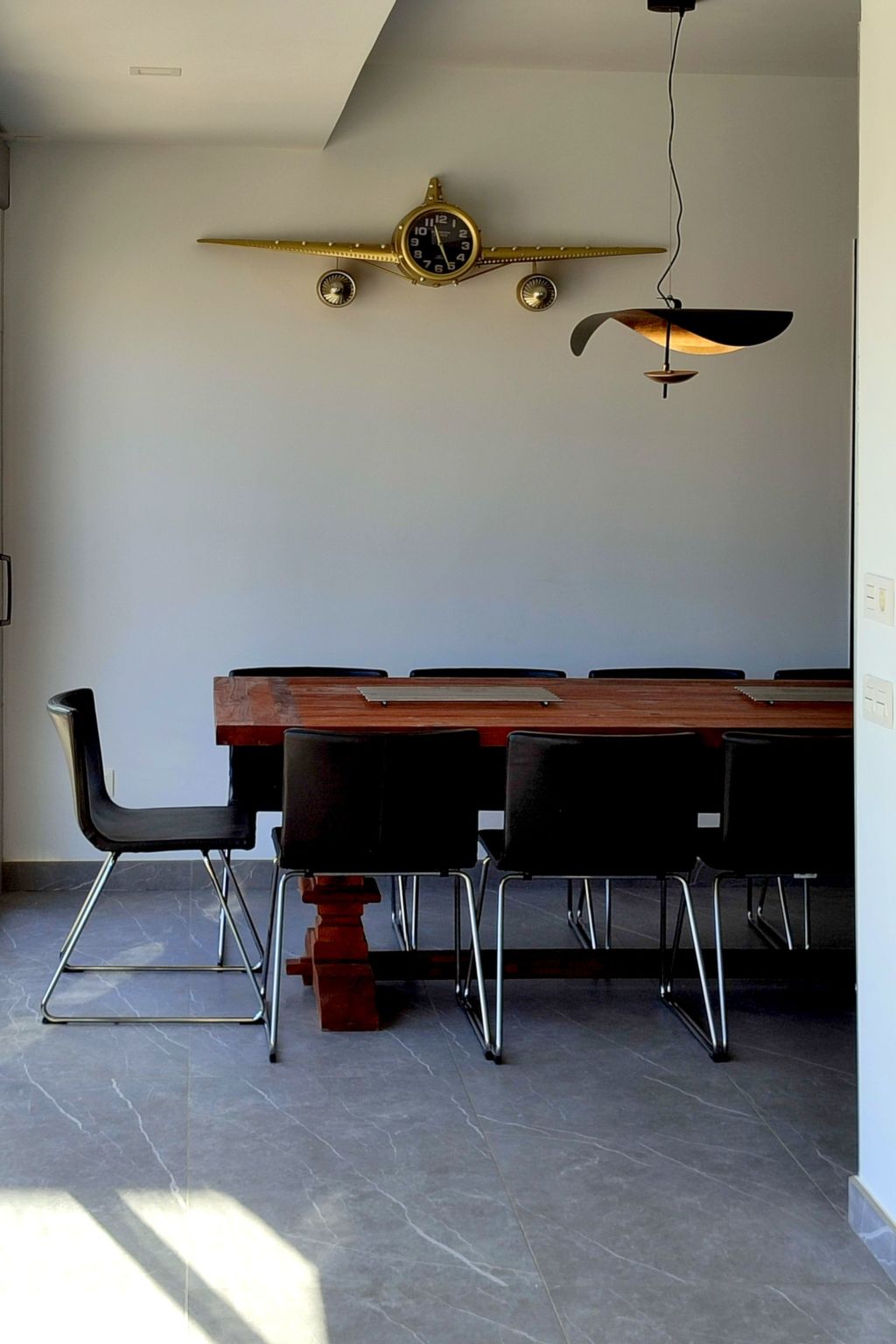 Atemberaubende Villa mit passender Aussicht-Image-tags.info