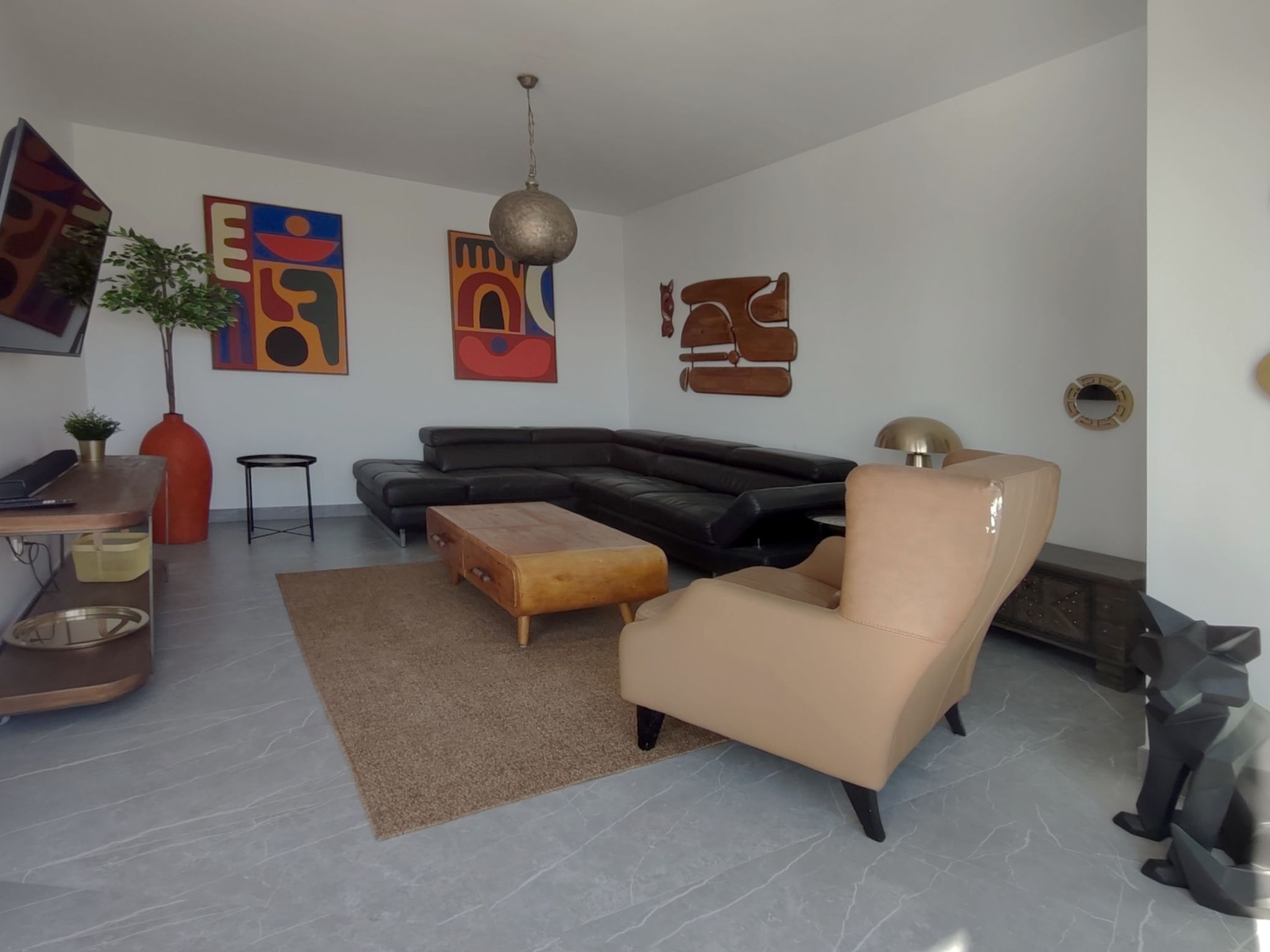 Atemberaubende Villa mit passender Aussicht-Image-tags.info