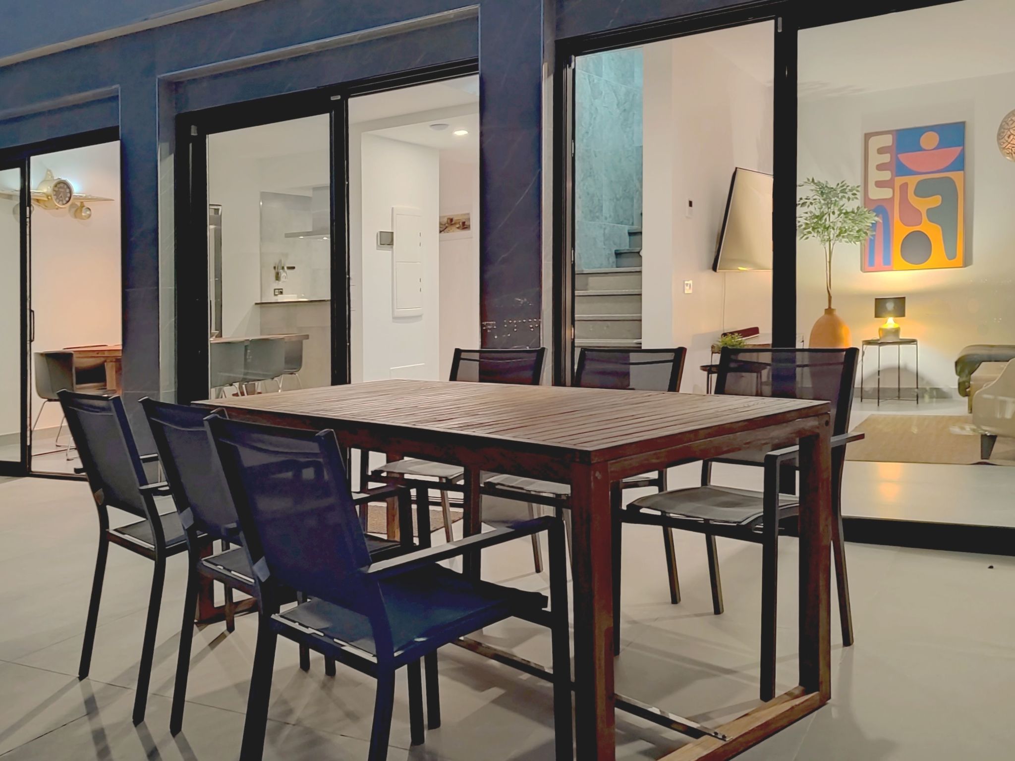 Atemberaubende Villa mit passender Aussicht-Image-tags.info