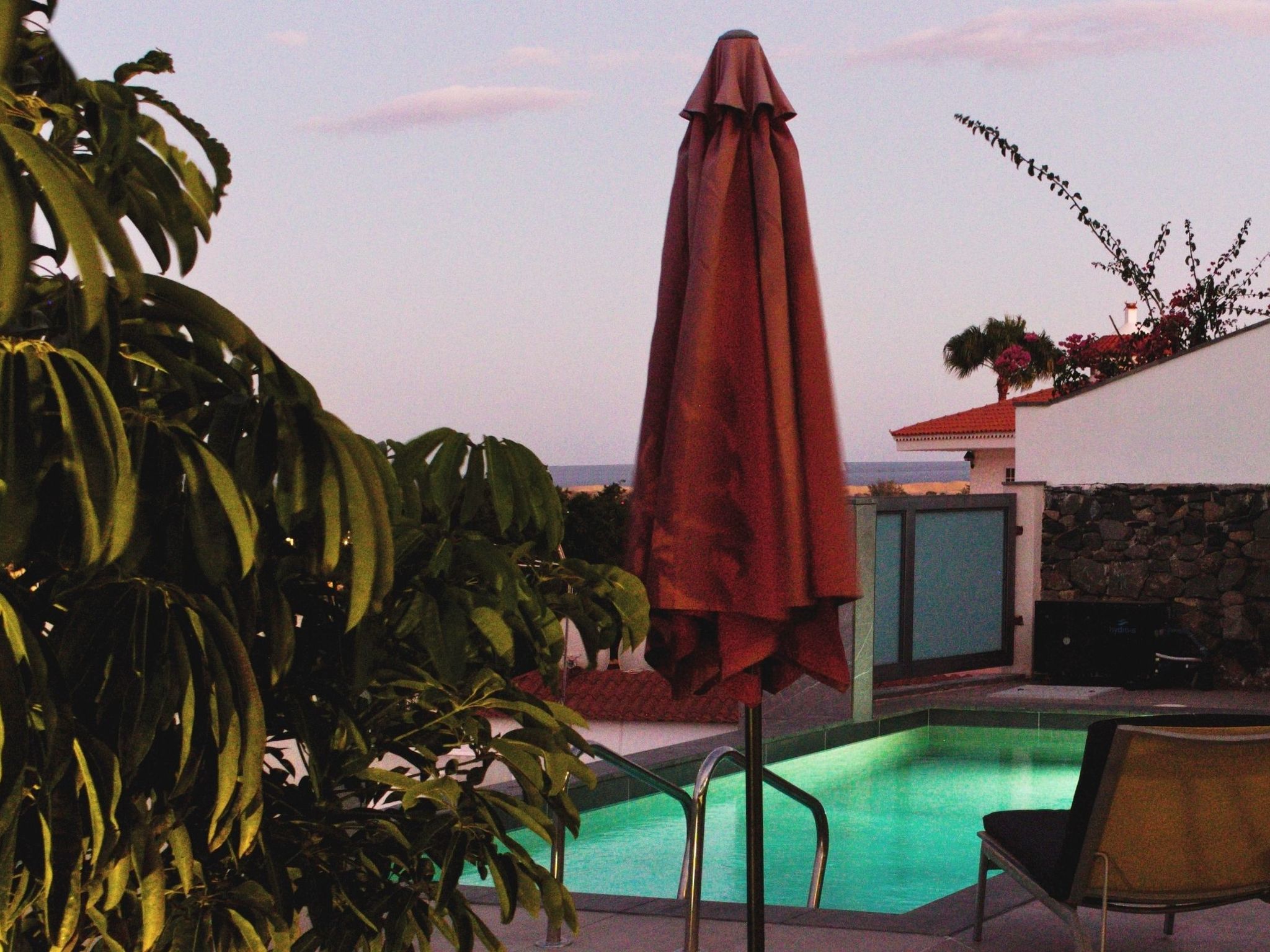 Atemberaubende Villa mit passender Aussicht-Image-tags.info