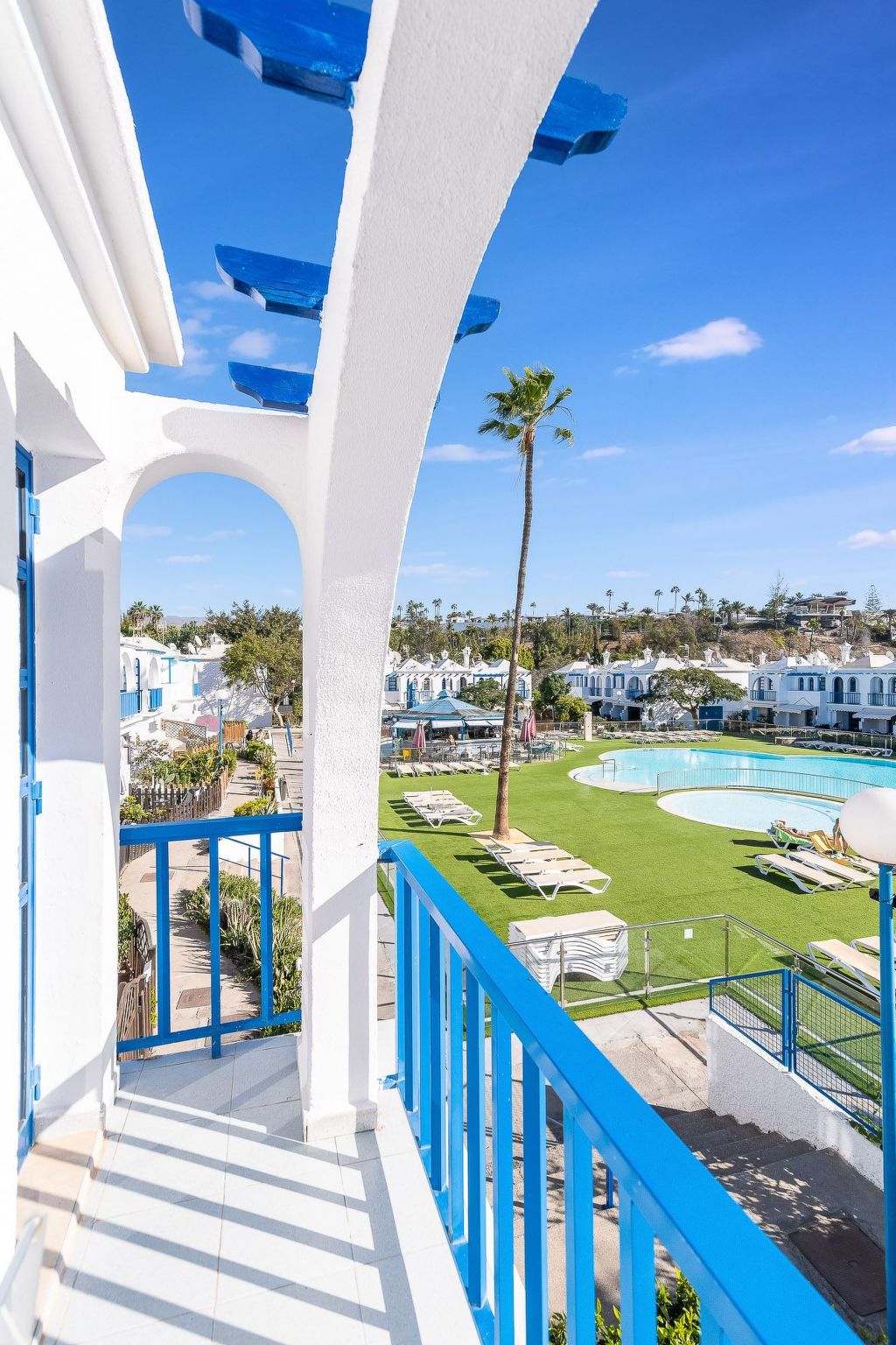 Photo of mit eigenem Garten und Terrasse