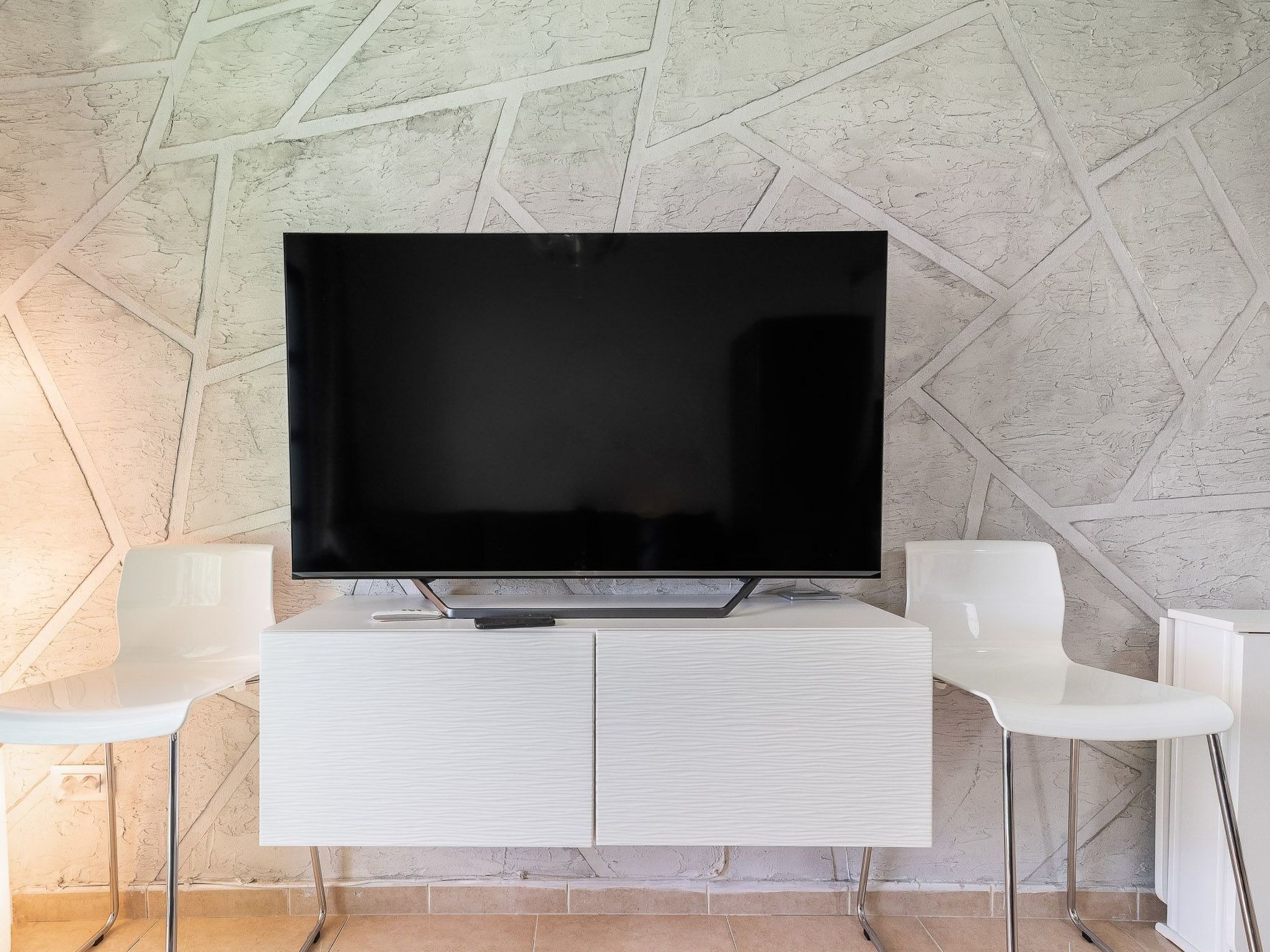 Photo of mit eigenem Garten und Terrasse