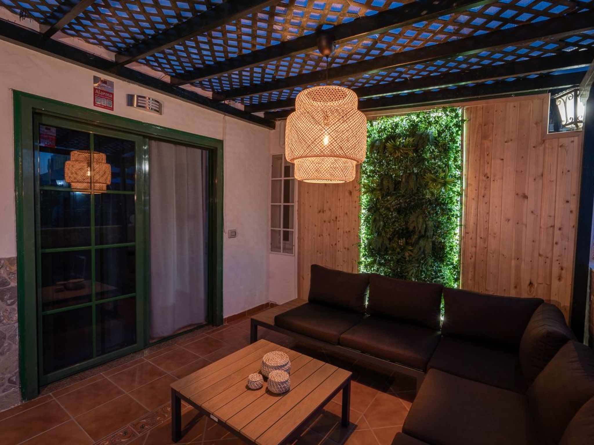 Ferienbungalow mit Grill, Garten und Terrasse-Inside