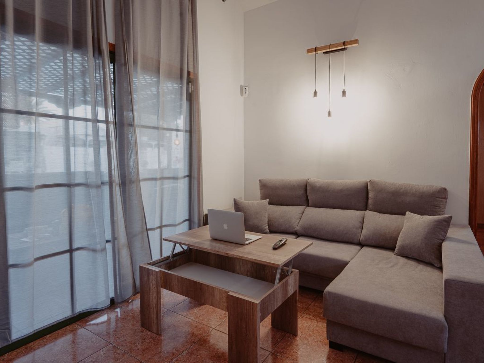 Ferienbungalow mit Grill, Garten und Terrasse-Inside