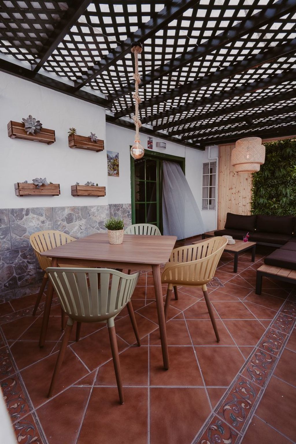 Ferienbungalow mit Grill, Garten und Terrasse-Inside