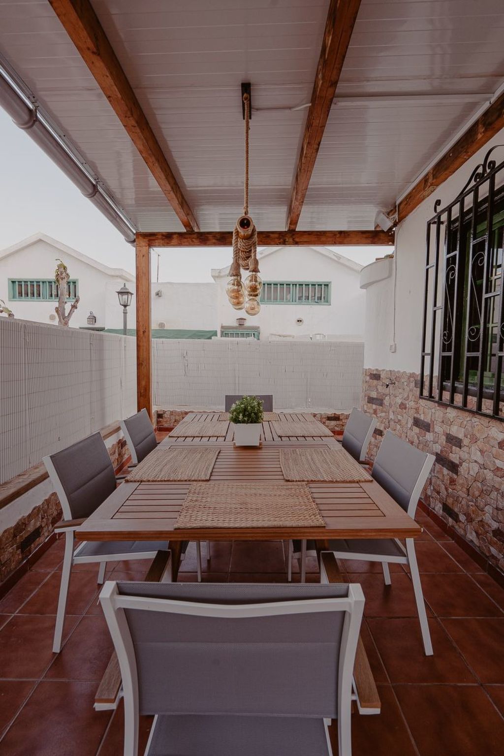 Ferienbungalow mit Grill, Garten und Terrasse-Inside
