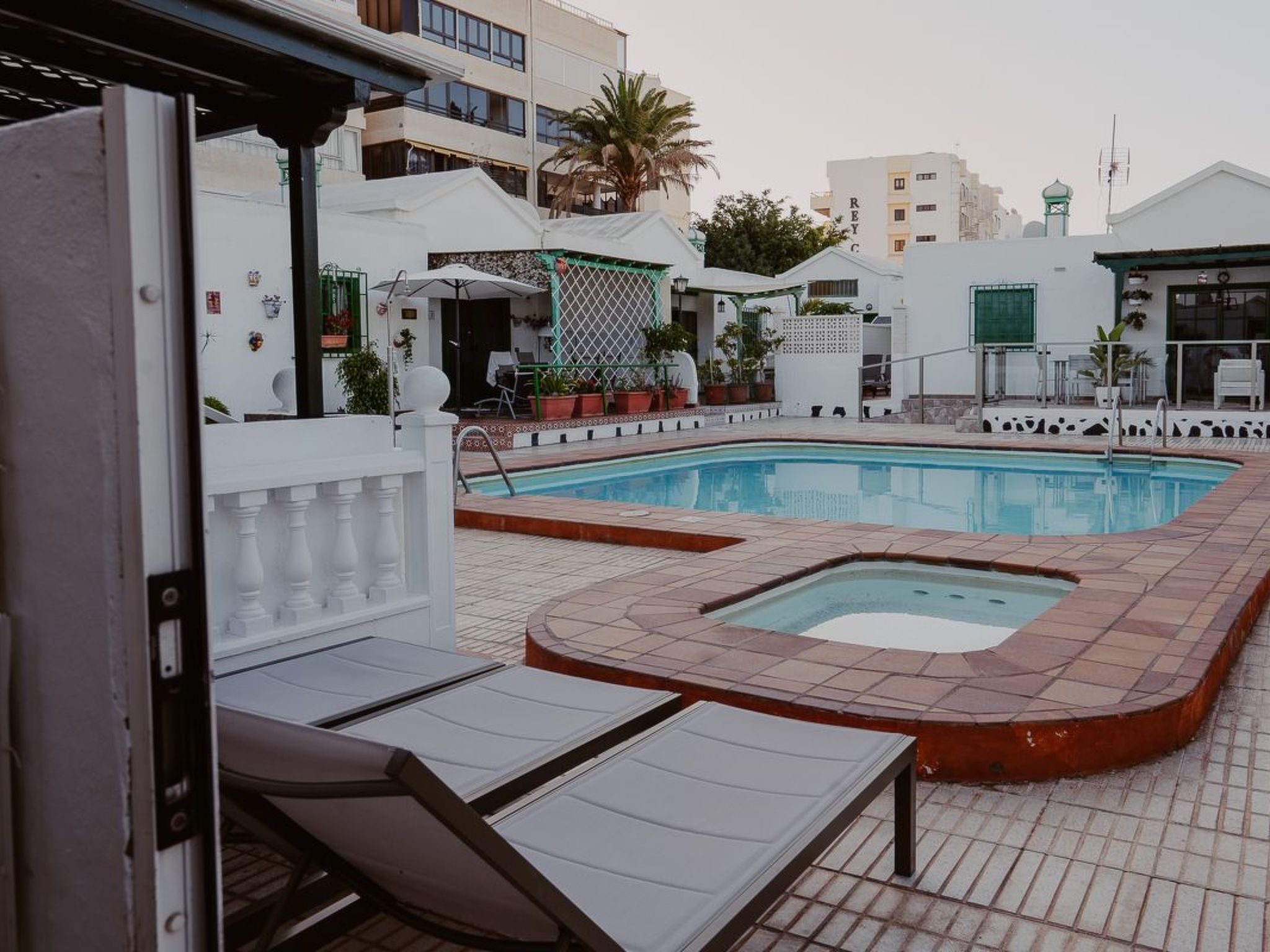 Ferienbungalow mit Grill, Garten und Terrasse-Inside