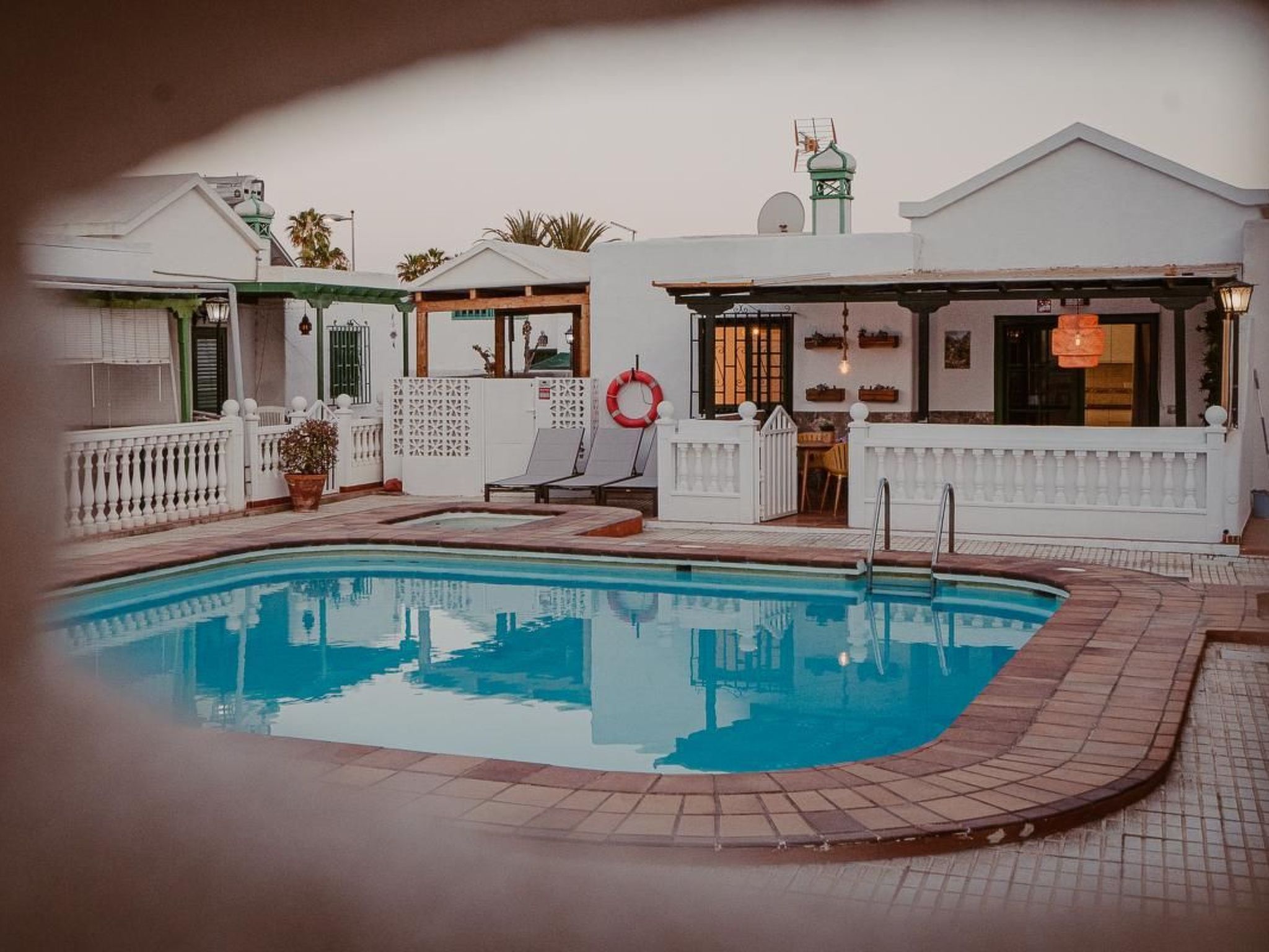 Ferienbungalow mit Grill, Garten und Terrasse-Inside