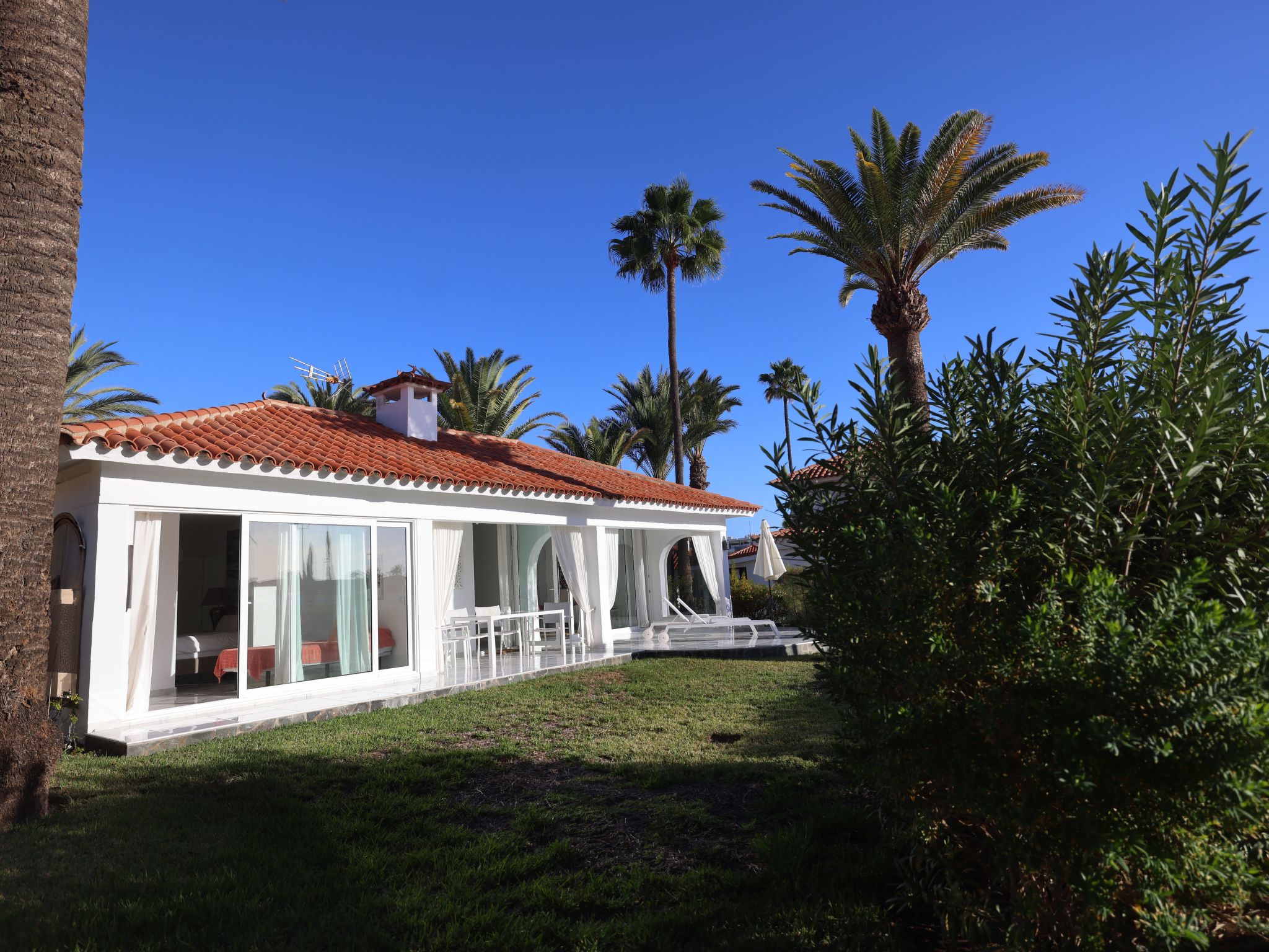 Sun Club Playa del Ingles Bungalows-Outside