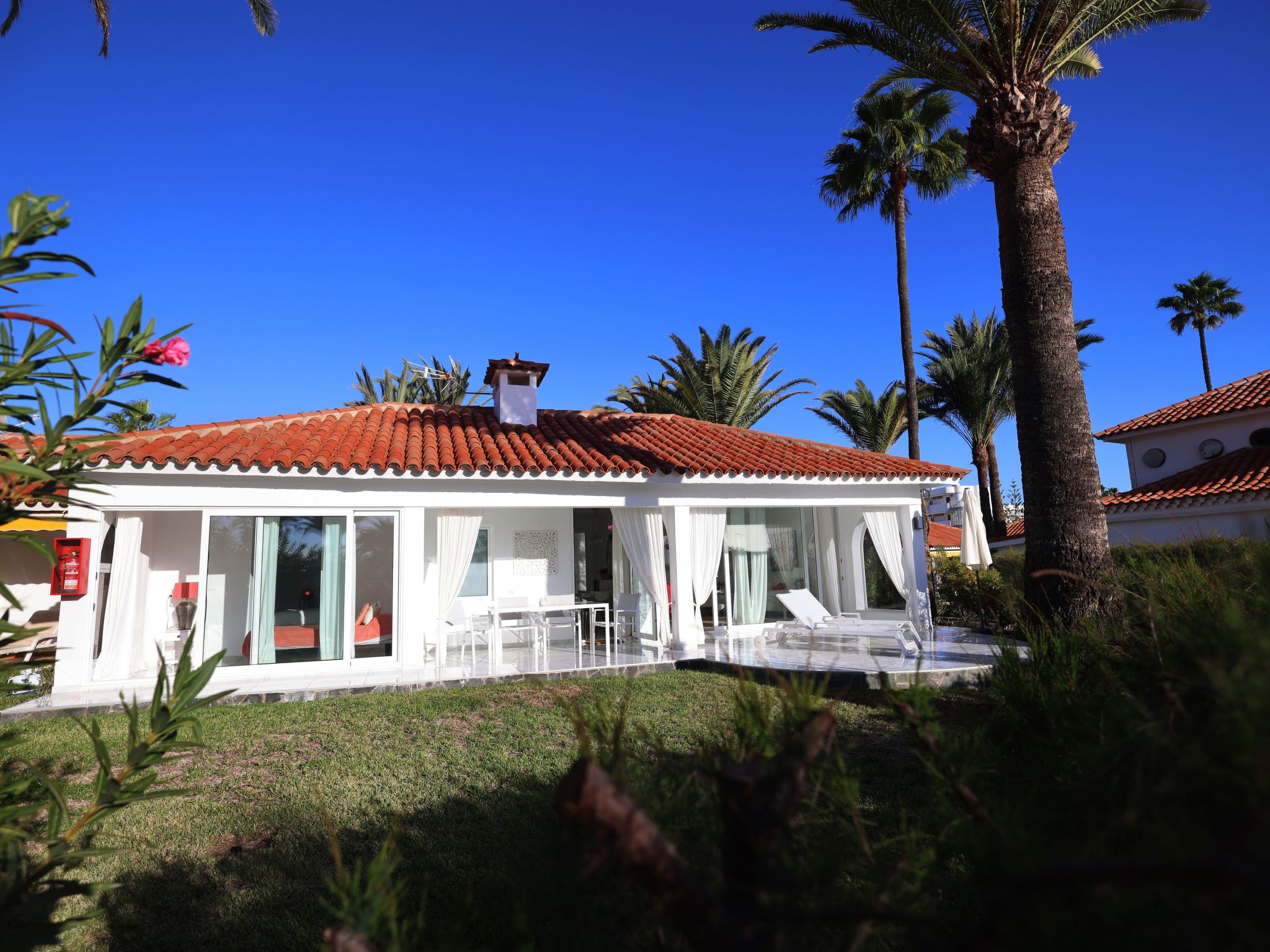 Sun Club Playa del Ingles Bungalows-Outside