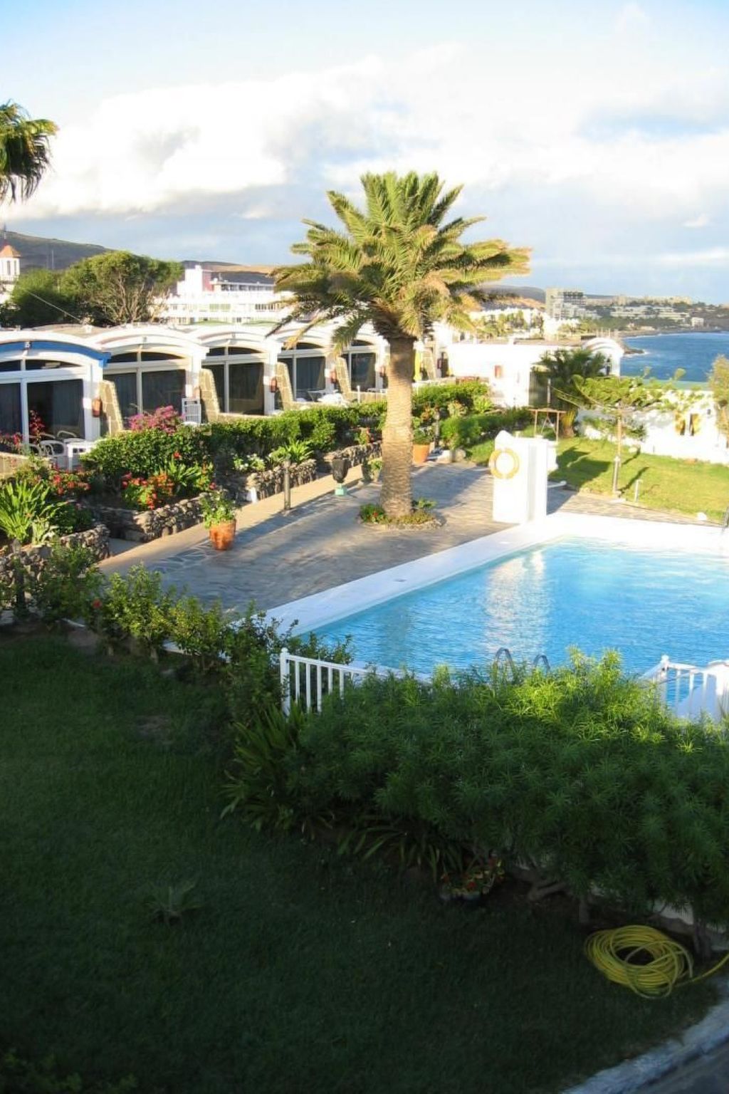 Bungalow auf einem Felsen direkt am Meer-Binnen