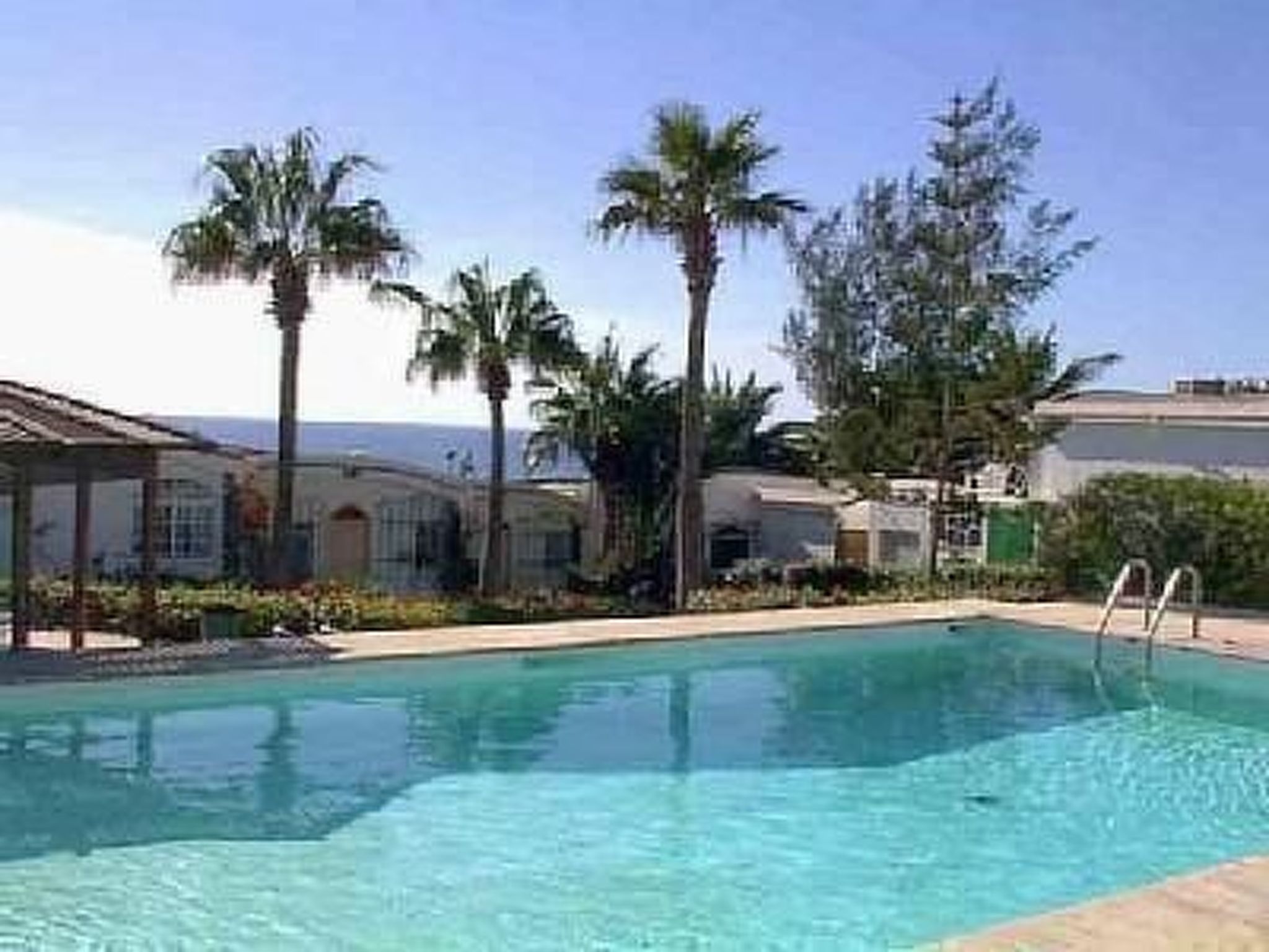 Bungalow auf einem Felsen direkt am Meer-Binnen