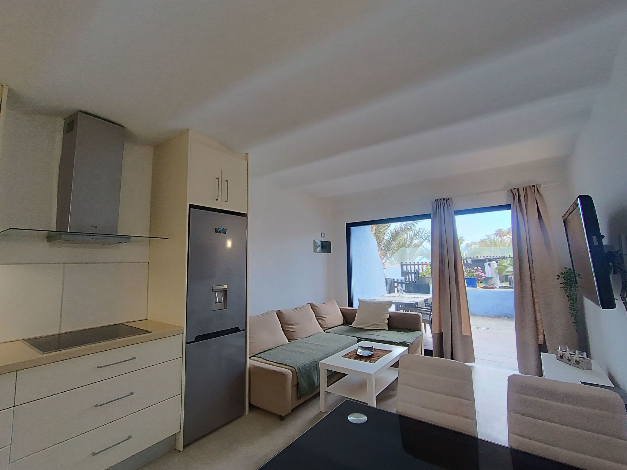 Photo of Drean on the Beach, erste Linie am Meer -Garten