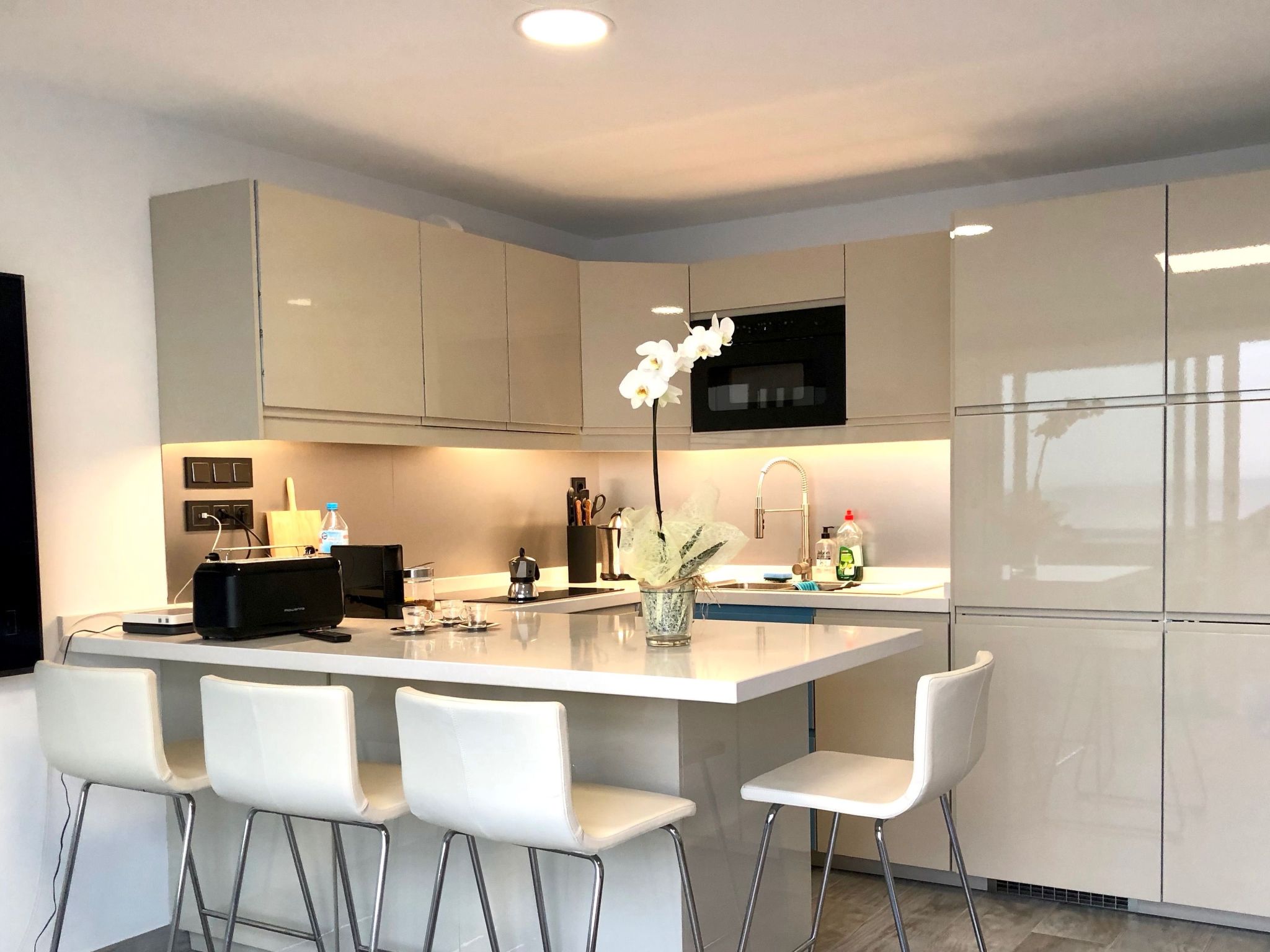 Traumwohnung mit Meerblick und Gemeinschaftspool