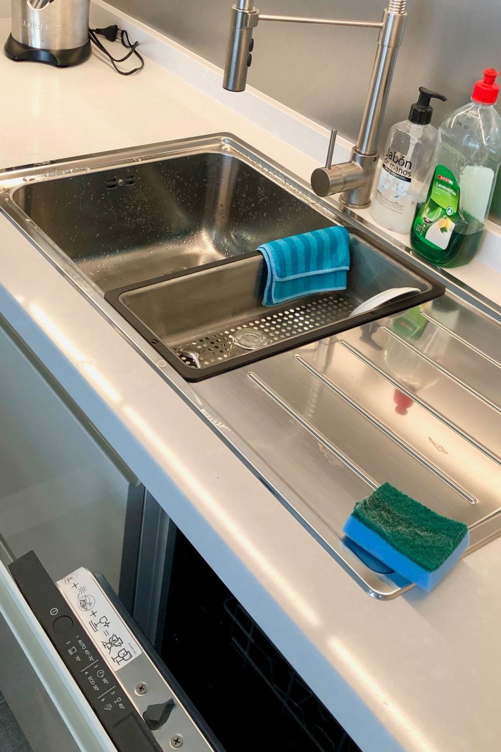 Photo of Traumwohnung mit Meerblick und Gemeinschaftspool