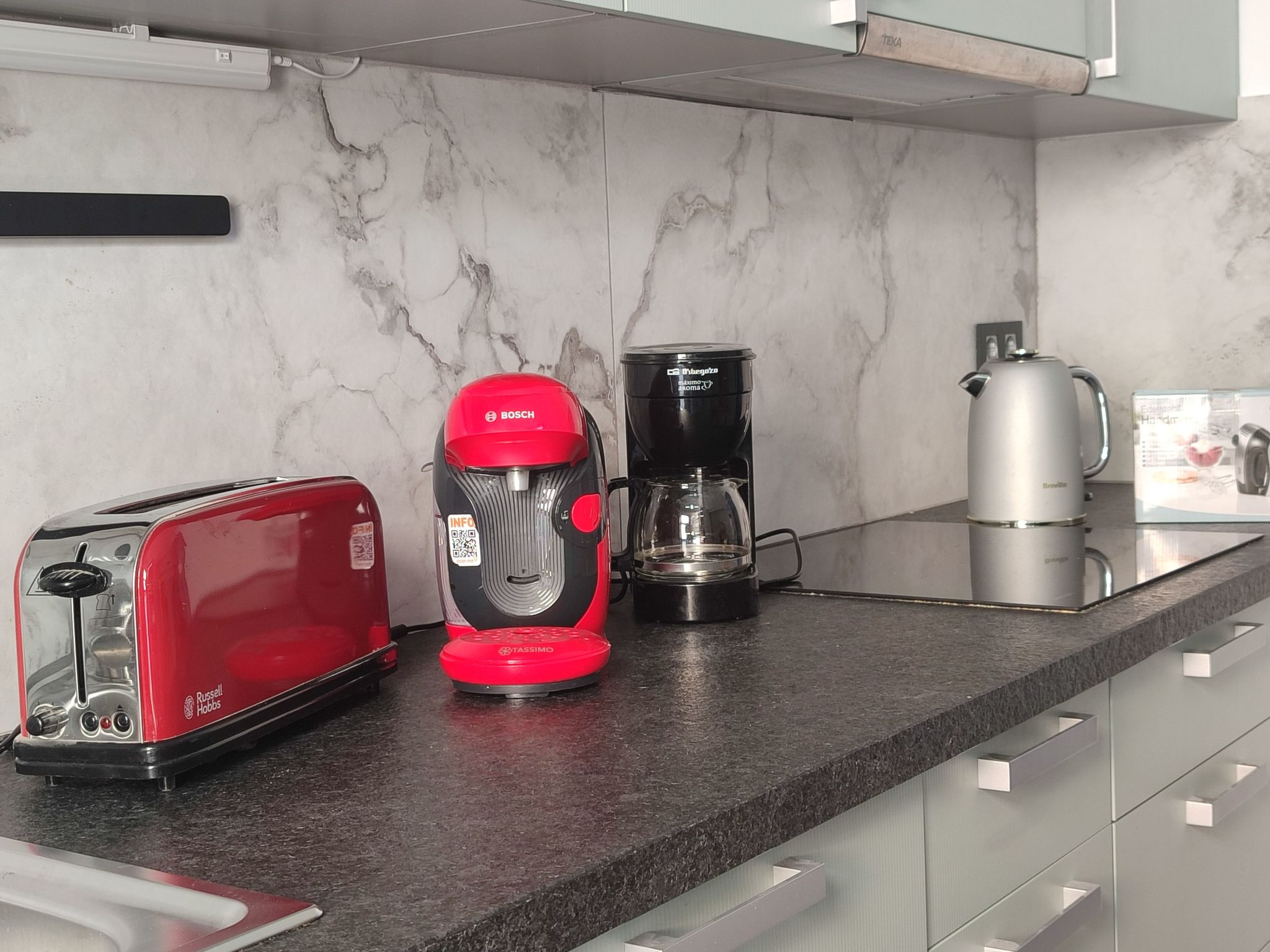 Luxuriöse Villa mit privatem Pool und Bergblick-Image-tags.info