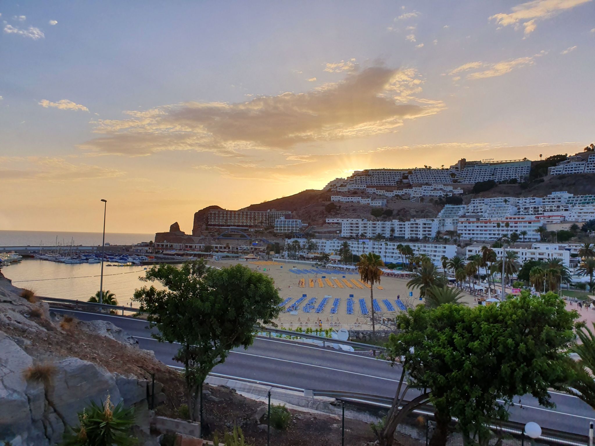 Photo of Schöne und romantische Aussichten bei Tag und Nacht