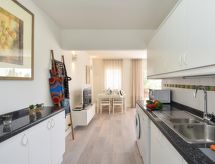Moderne bungalow aan zee in San Agustín met verwarmd zwembad - thumbnail 3