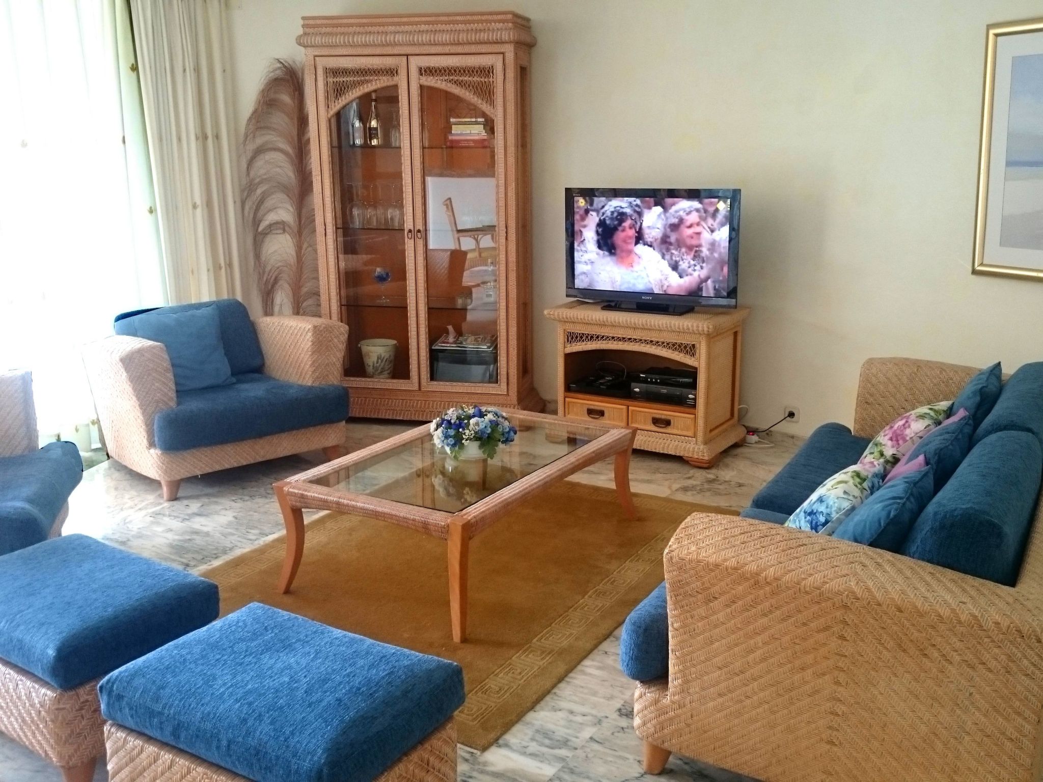 Villa mit Garten, Pool , Grill und Terrasse-Binnen