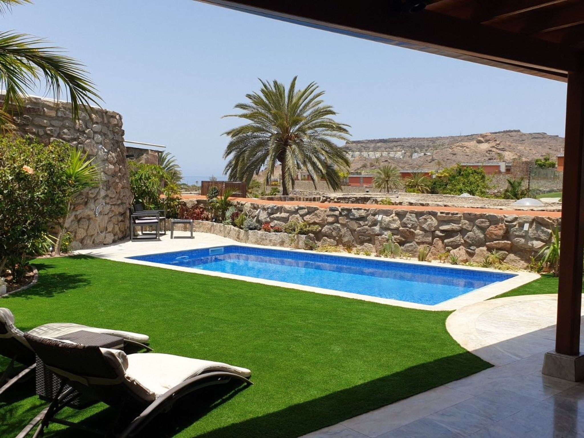 Villa mit Garten, Pool , Grill und Terrasse — Terrace (5 of 17)