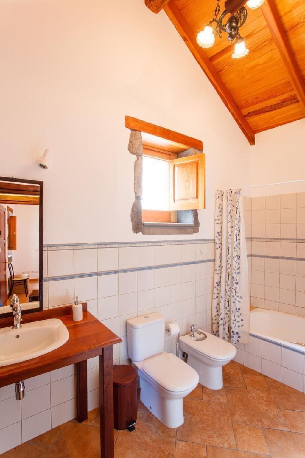 Komfortables Ferienhaus mit privatem Pool und idealer Lage im Naturpark mit Näh-Image-tags.info