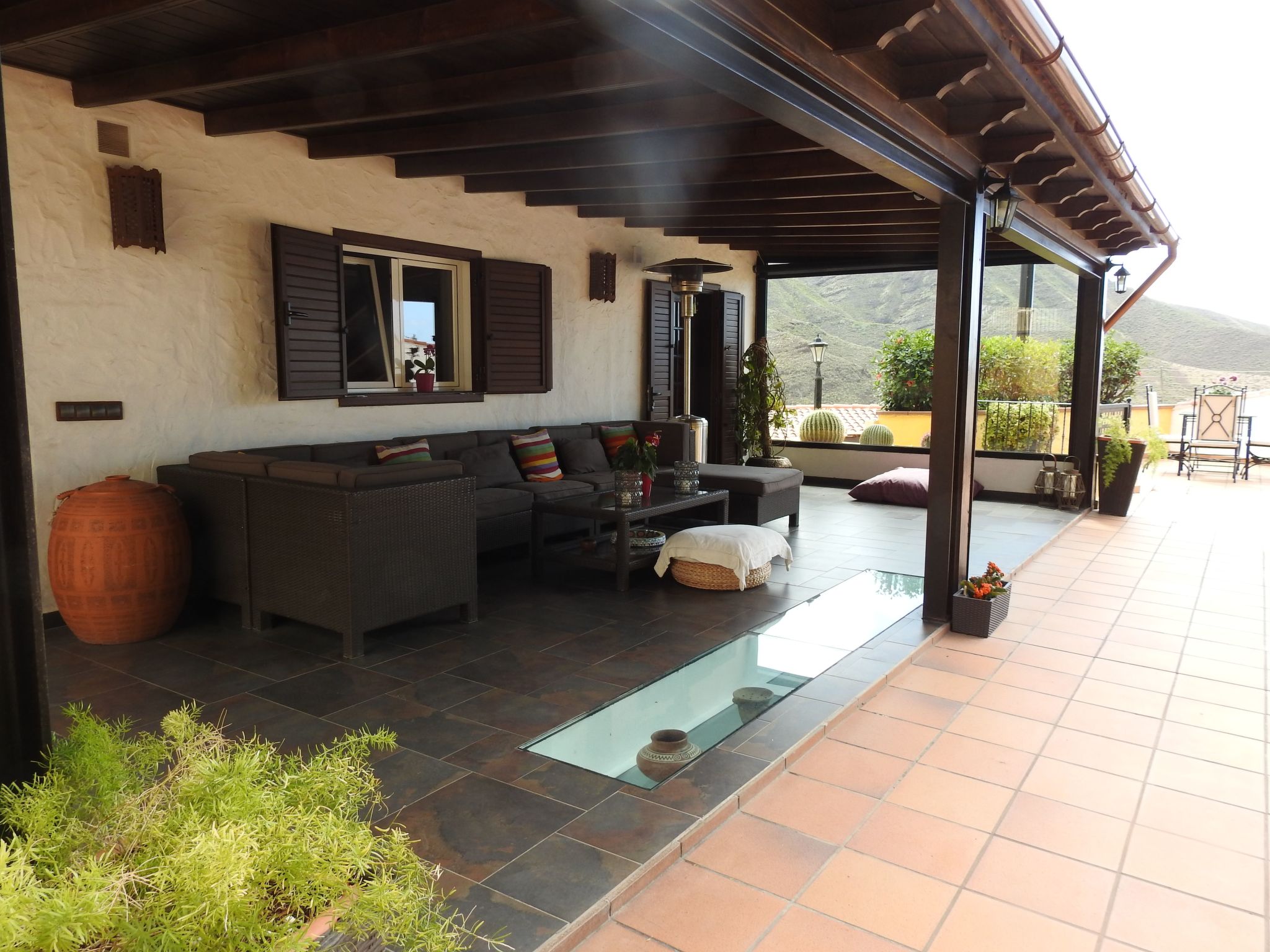 Haus mit Jacuzzi, Blick auf Berge, Meer und Entspannung-Binnen