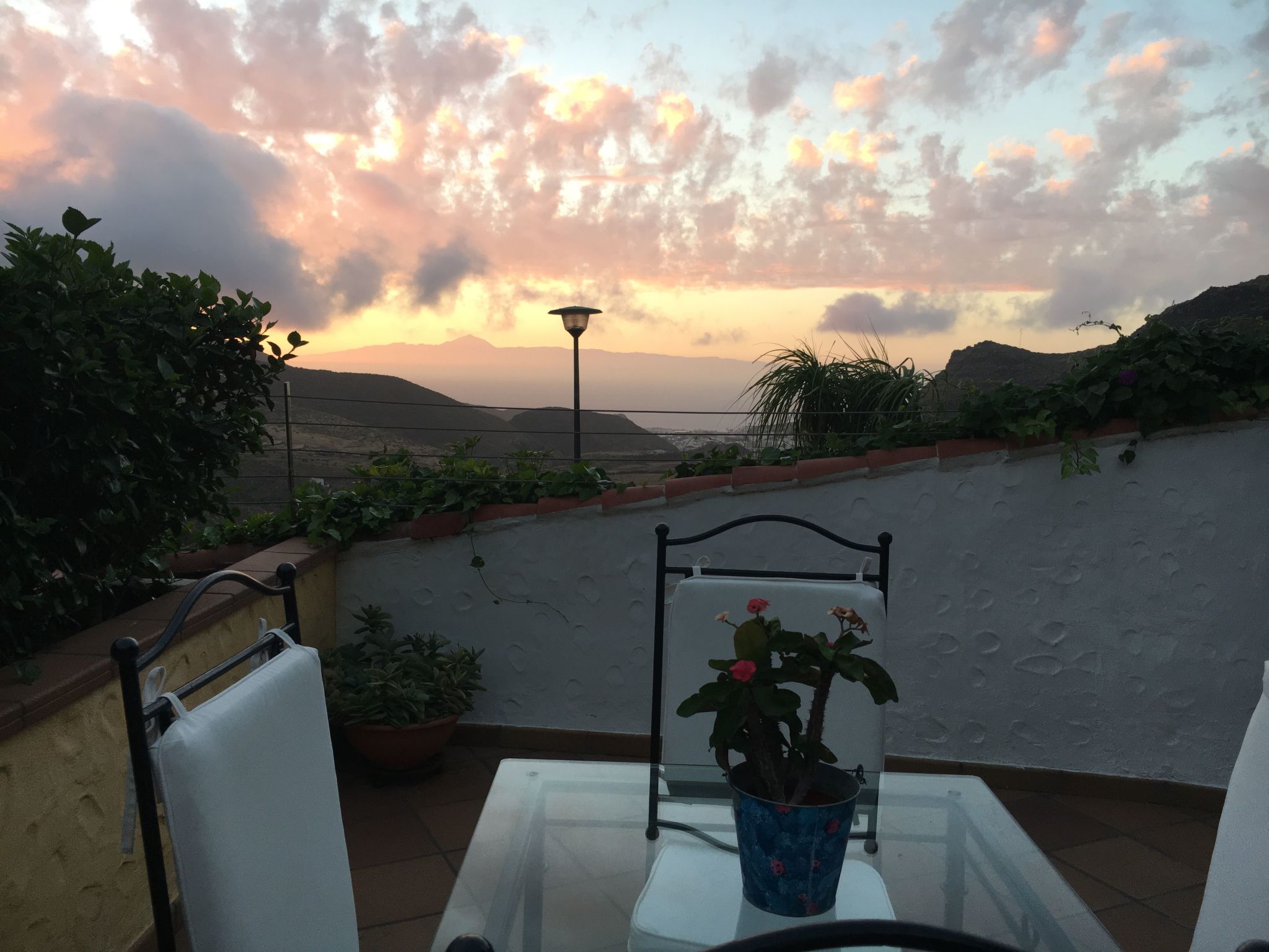 Haus mit Jacuzzi, Blick auf Berge, Meer und Entspannung-Binnen