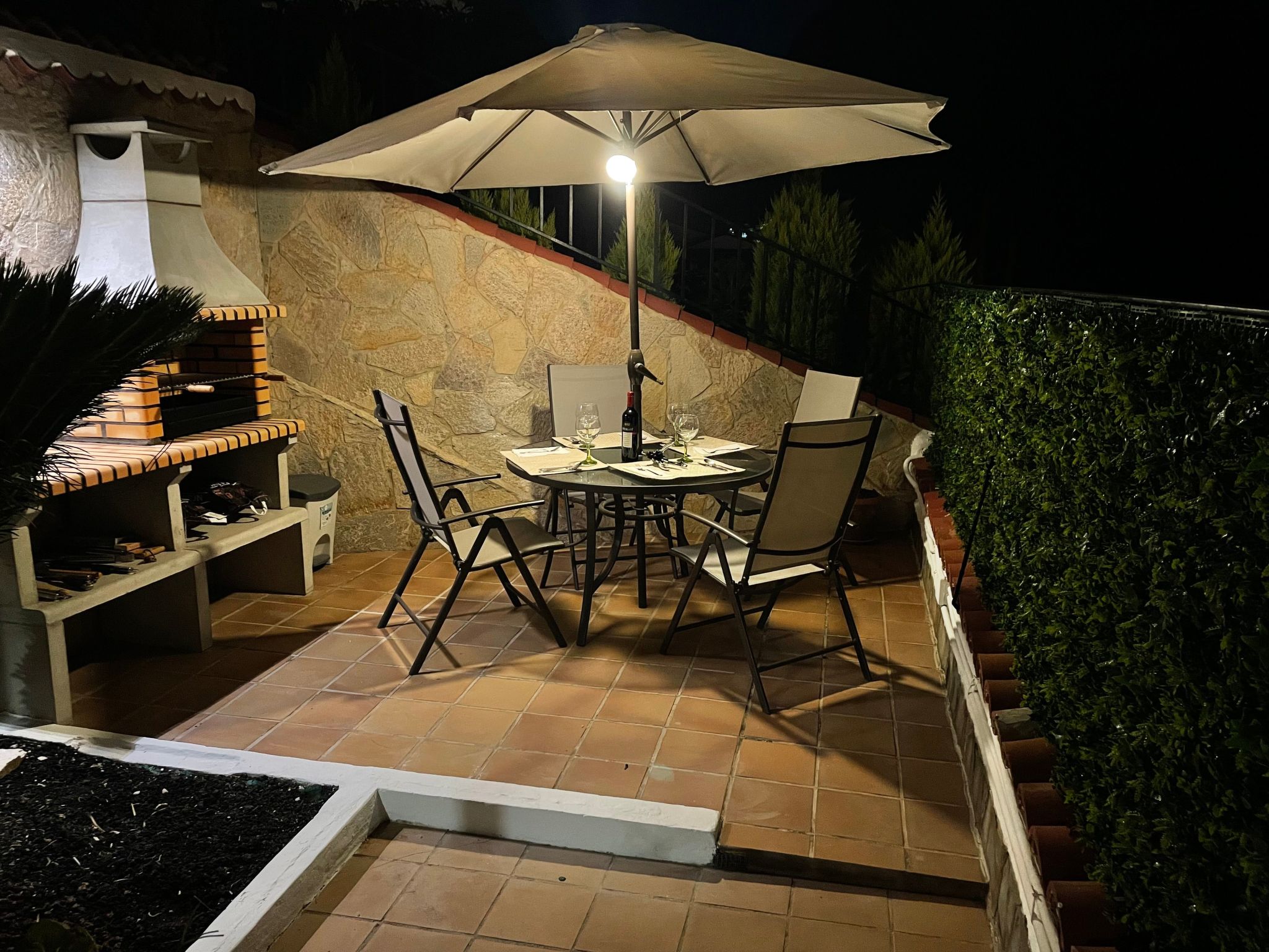 Haus mit Jacuzzi, Blick auf Berge, Meer und Entspannung-Binnen