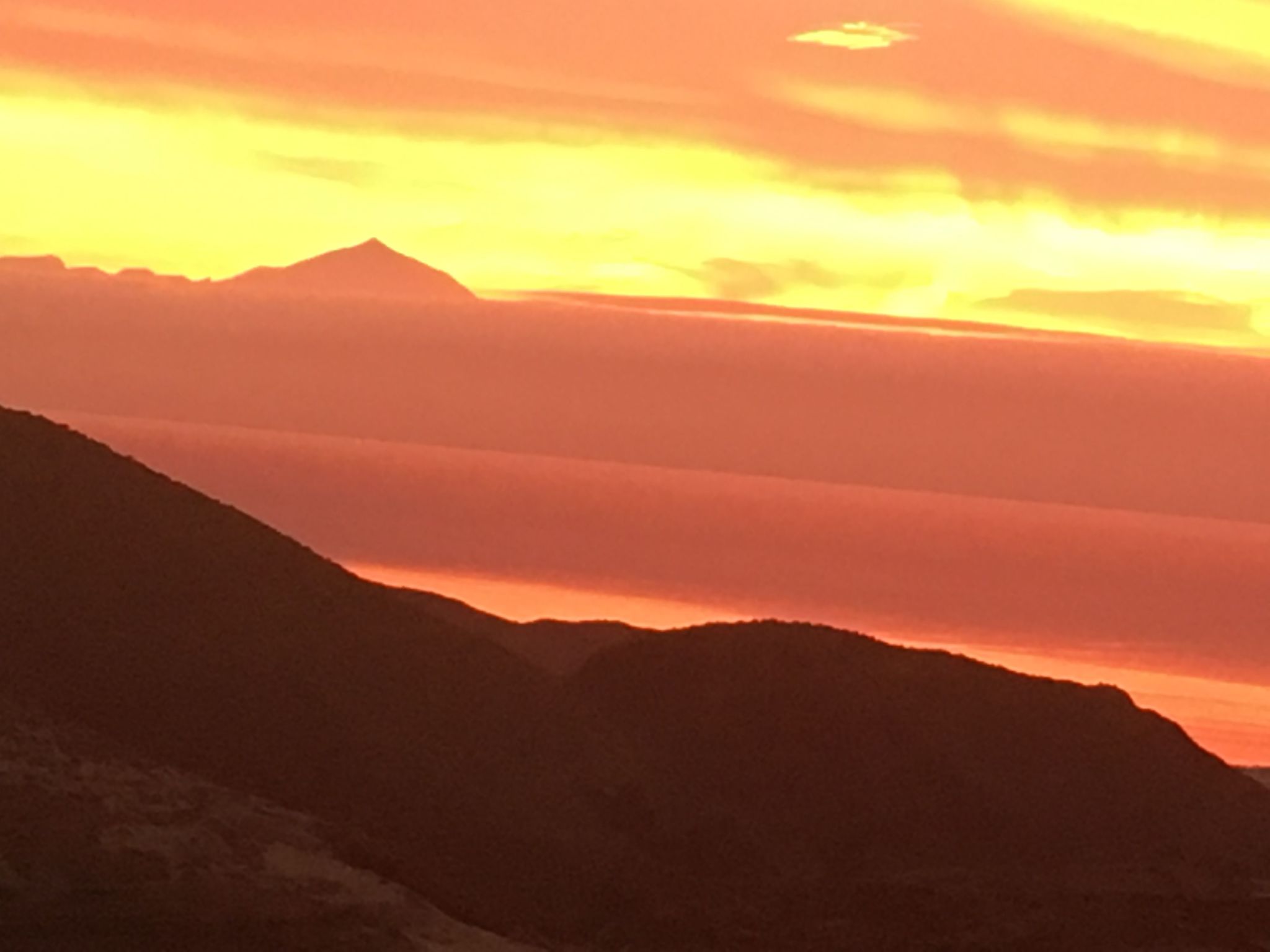 Haus mit Jacuzzi, Blick auf Berge, Meer und Entspannung-Binnen