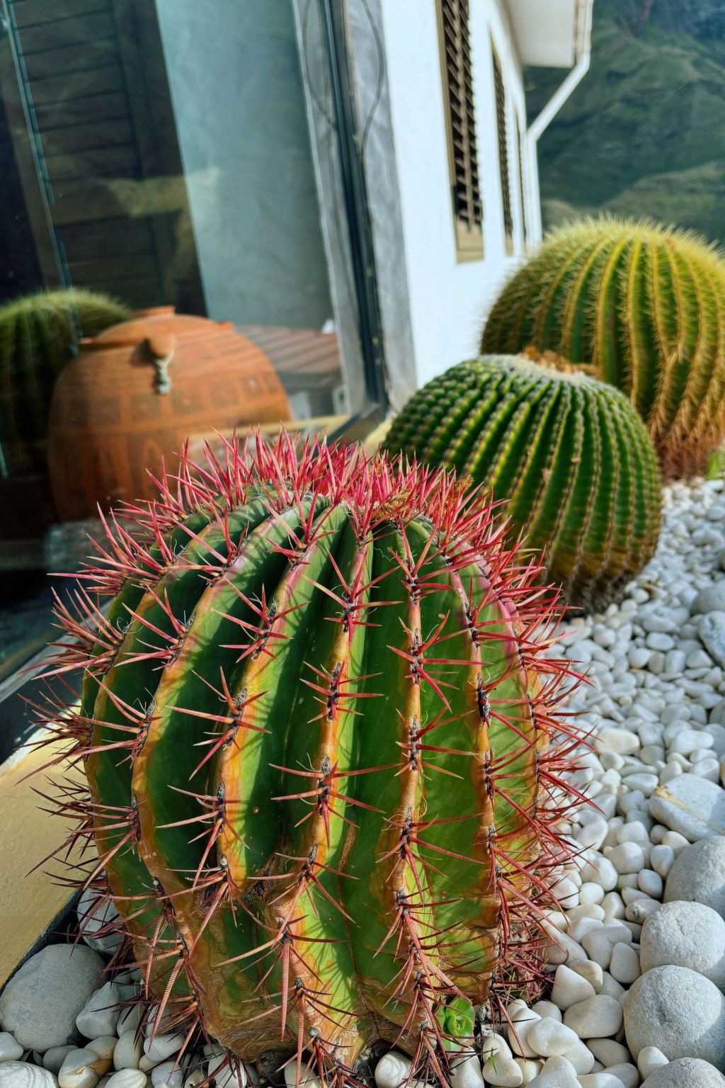 Haus mit Jacuzzi, Blick auf Berge, Meer und Entspannung-Binnen