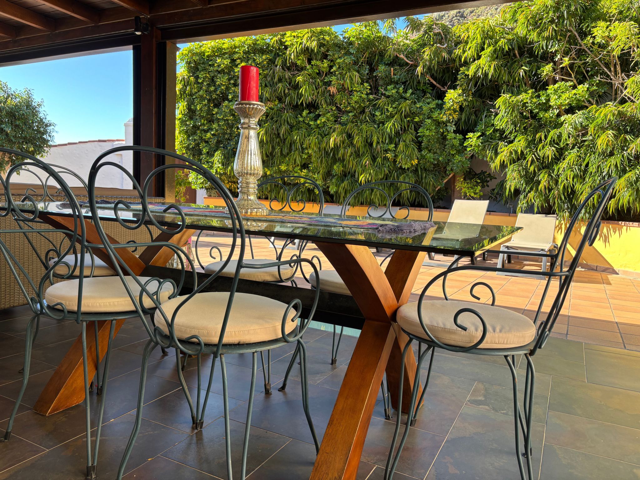 Haus mit Jacuzzi, Blick auf Berge, Meer und Entspannung-Binnen