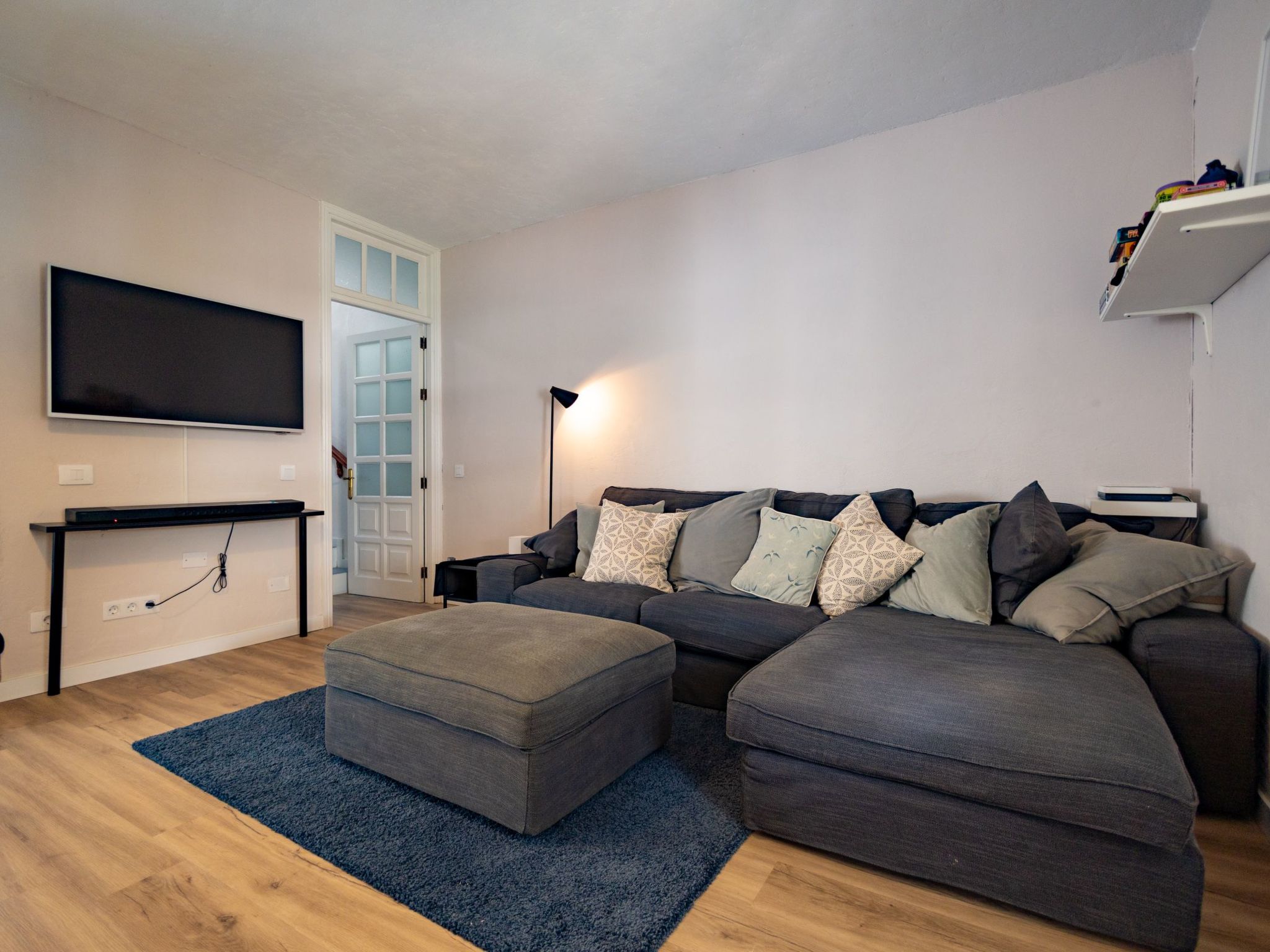 Grosses Haus mit eigenem Pool-Inside