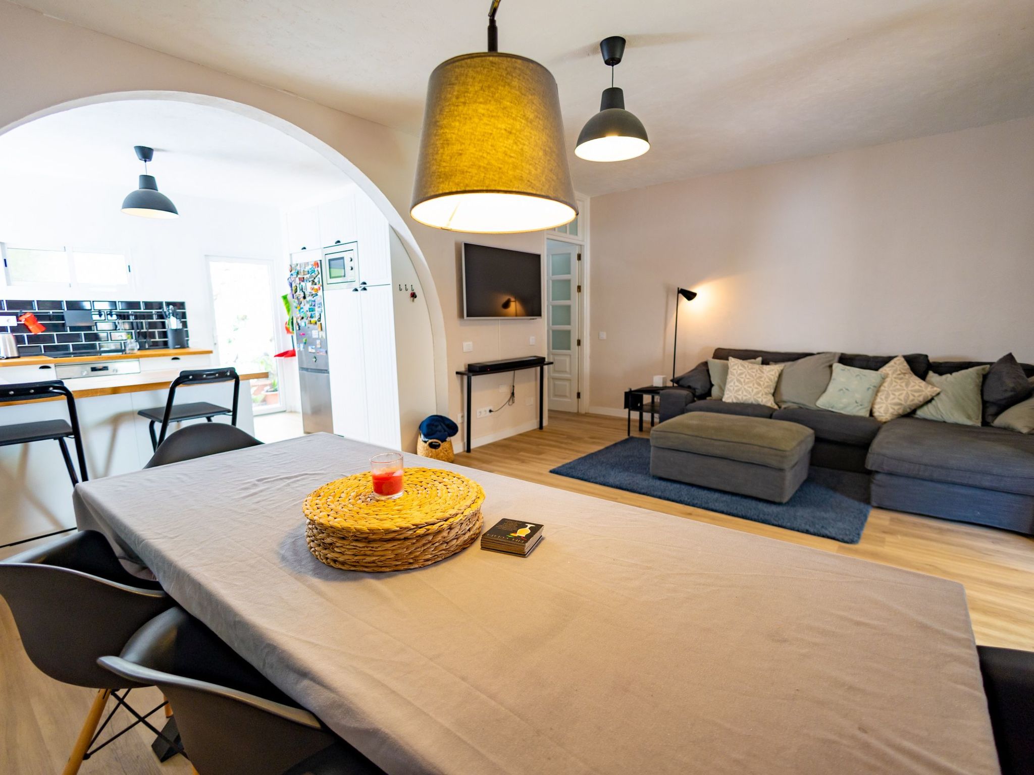 Grosses Haus mit eigenem Pool-Inside