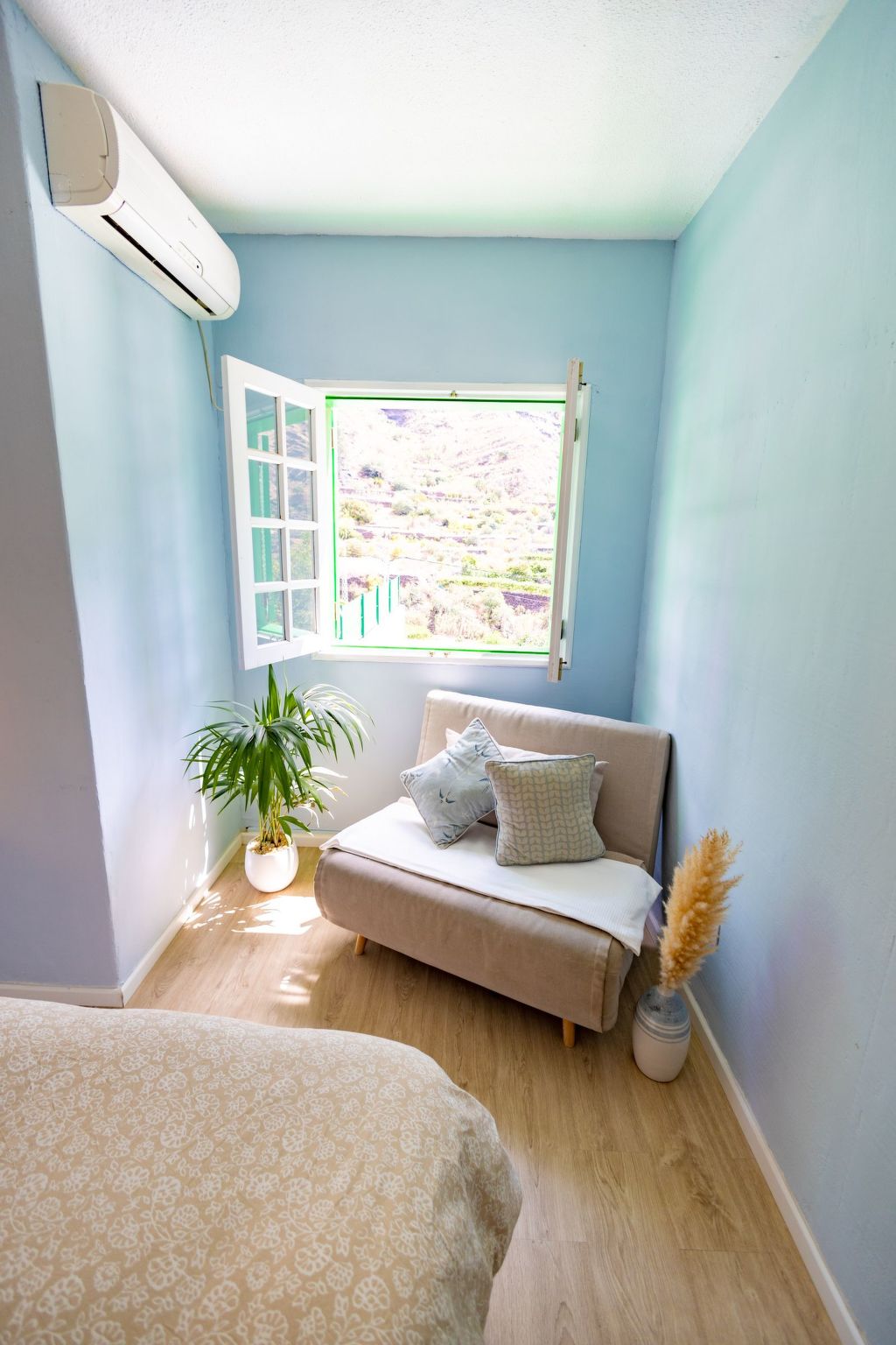 Grosses Haus mit eigenem Pool-Inside