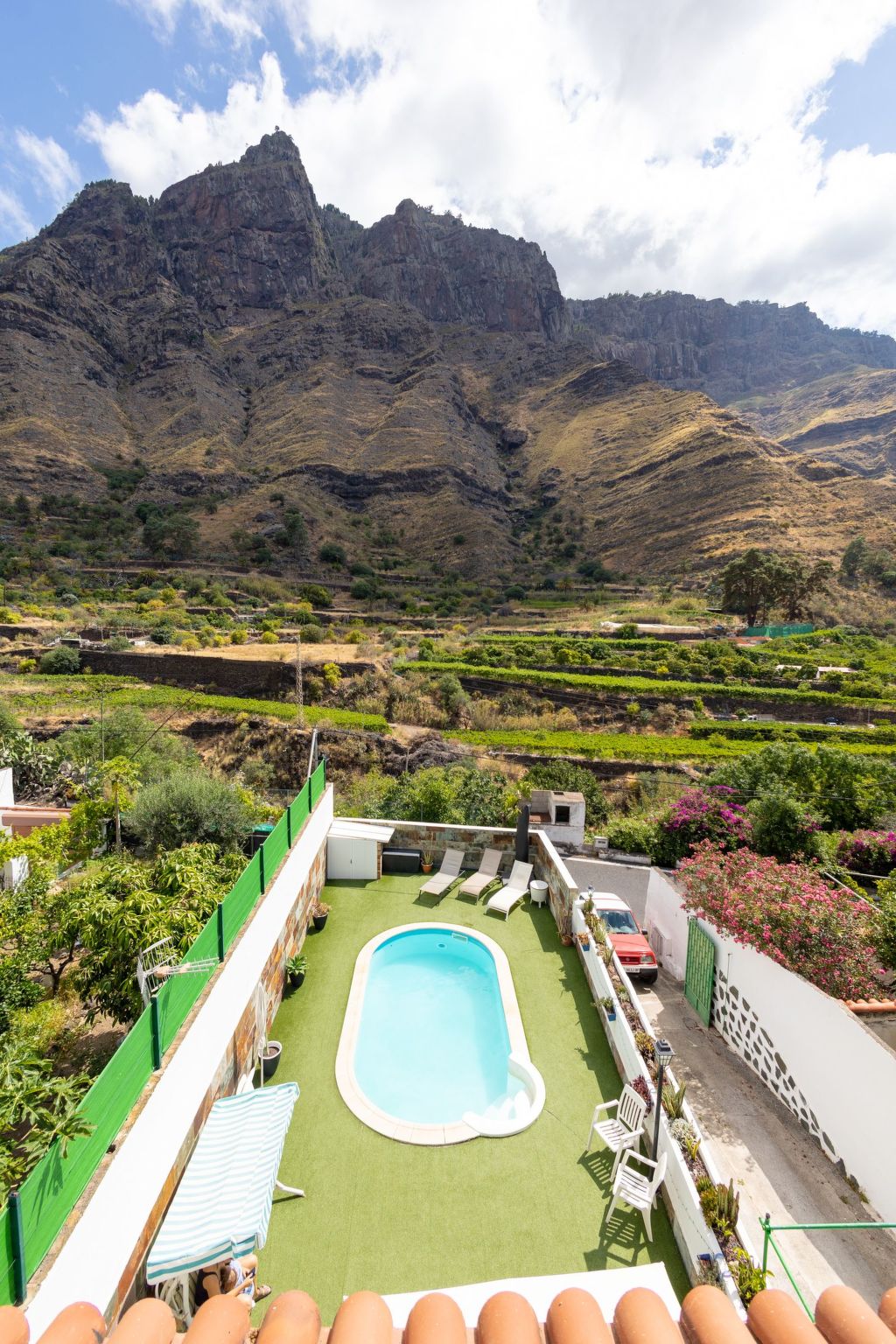 Grosses Haus mit eigenem Pool-Image-tags.info