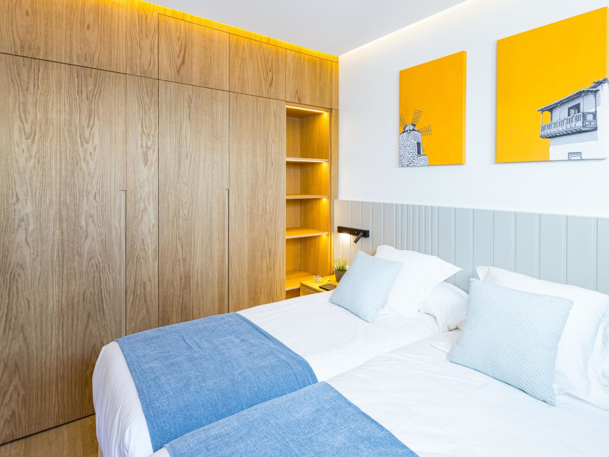 Photo of Los Canarios 527