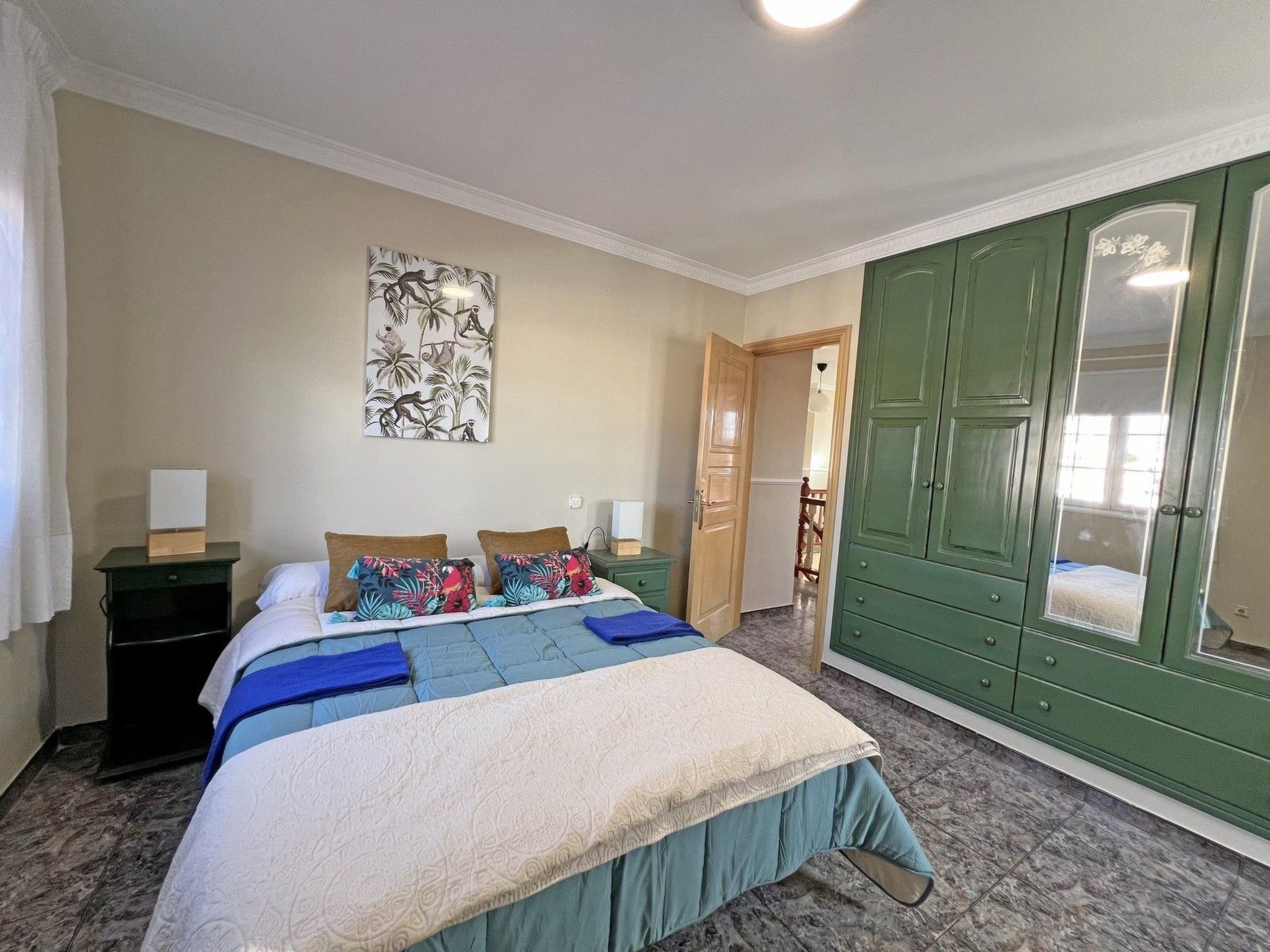 Villa "Esmeralda" mit Garten, Grill und Terrasse-Binnen