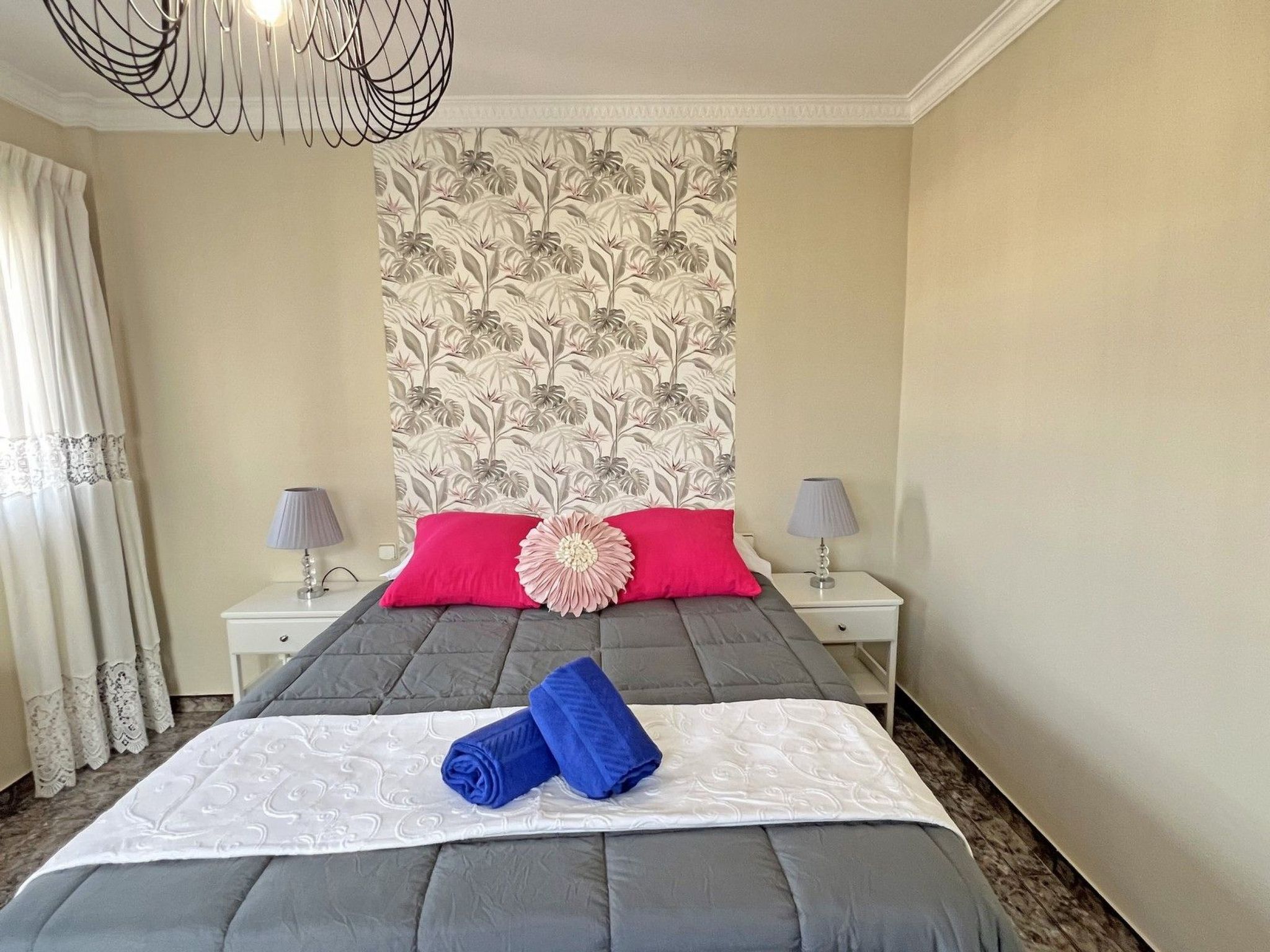 Villa "Esmeralda" mit Garten, Grill und Terrasse-Binnen