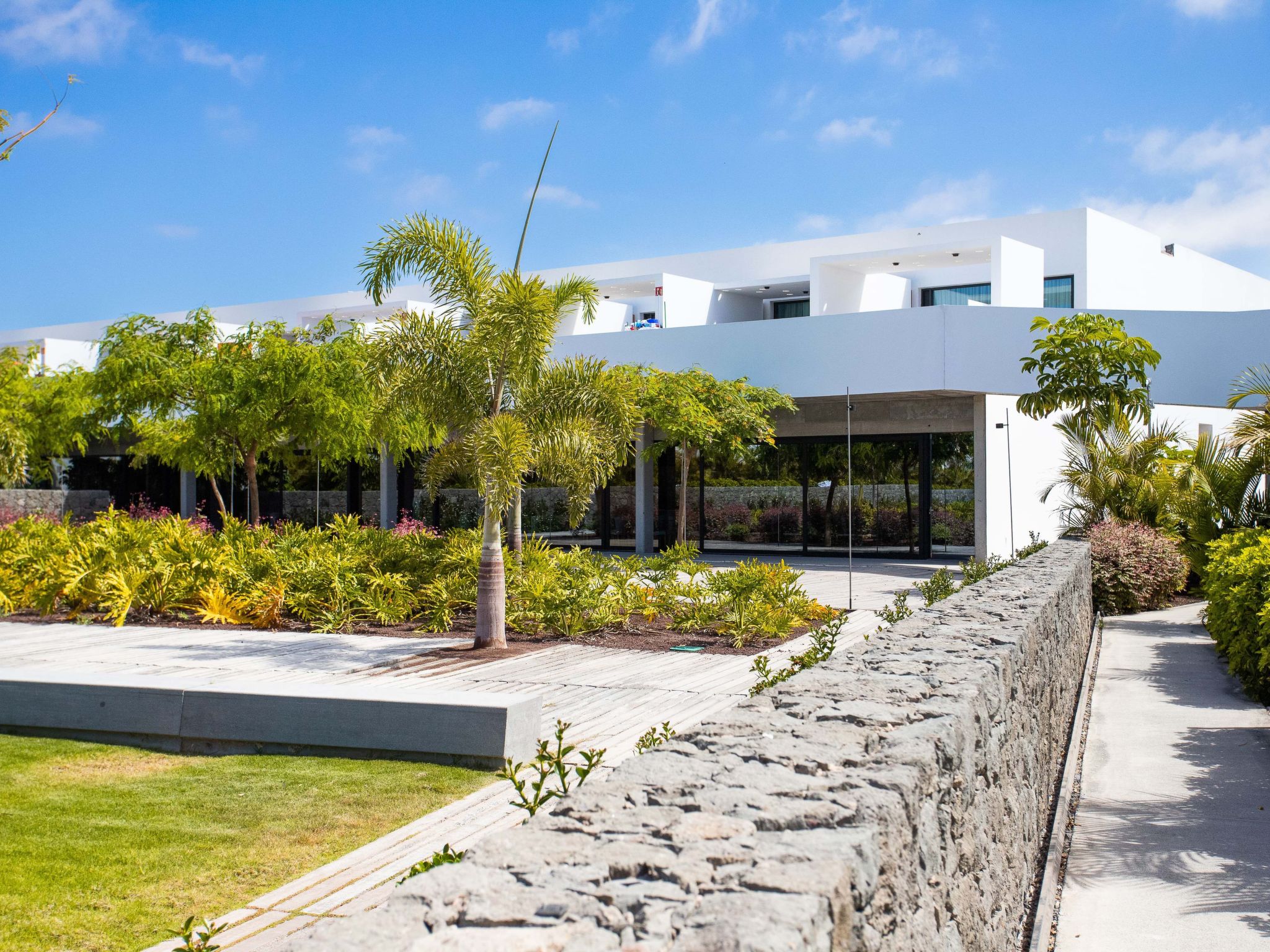 Villa mit Wasserblick-Outside