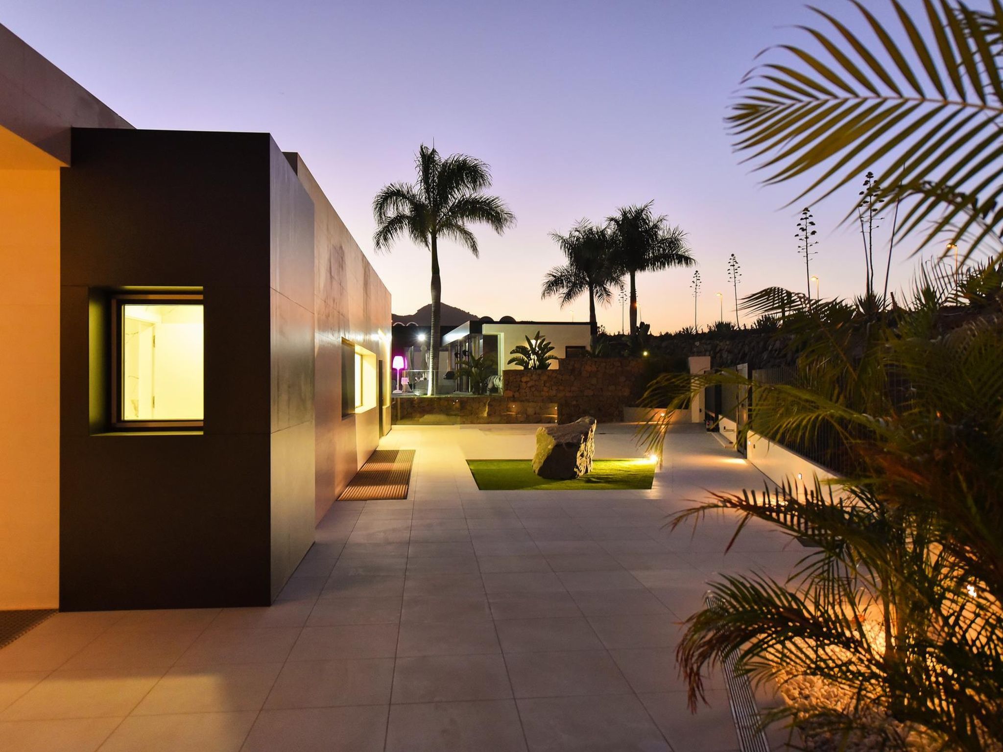 Photo of Sunset 10PAX