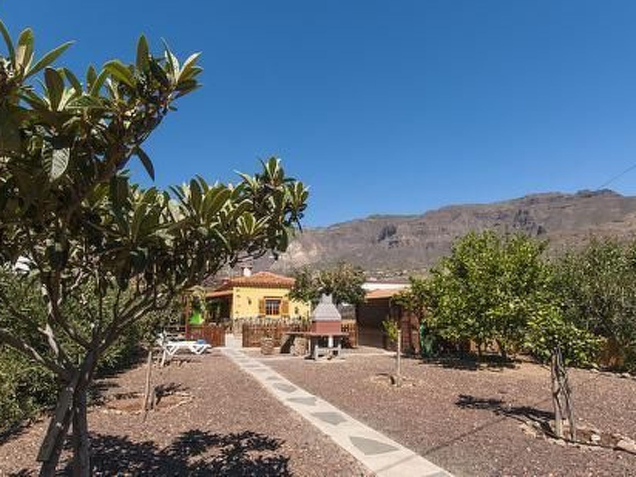 "La Almendra" mit Terrasse