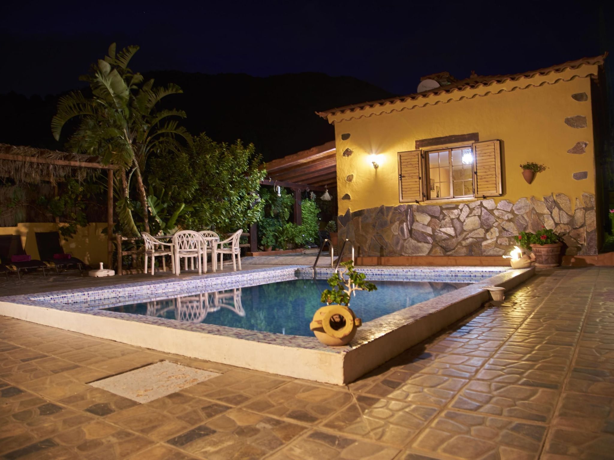 "La Almendra" mit Terrasse-Outside