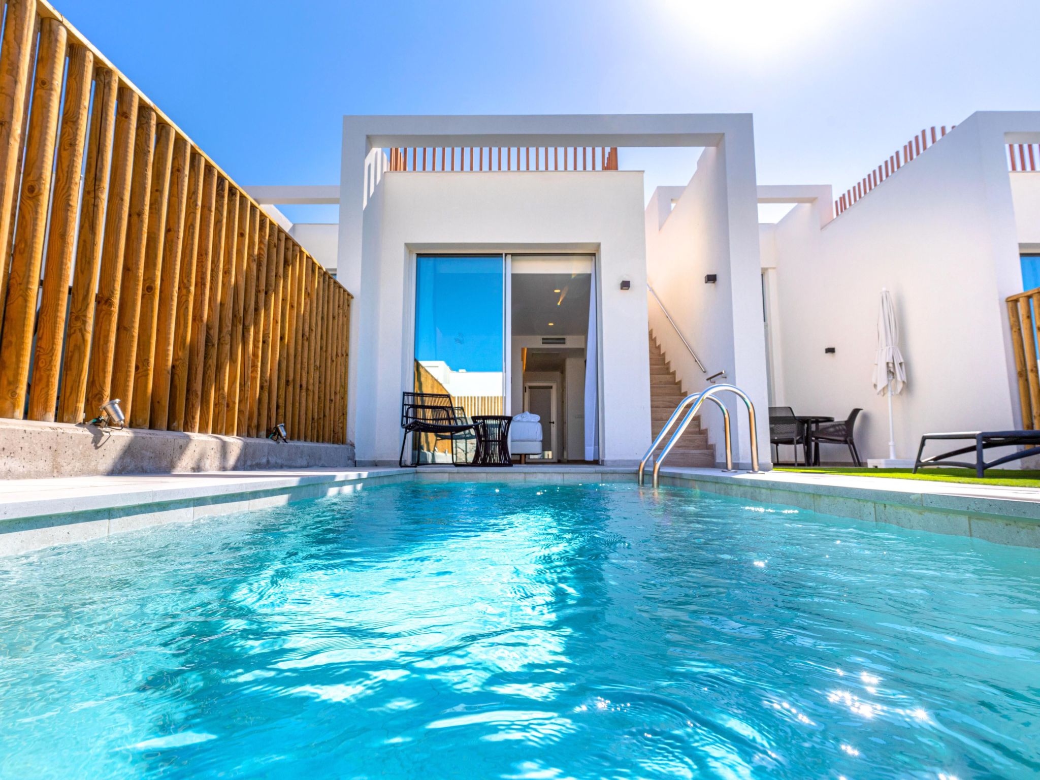 Villa mit Wasserblick-Outside