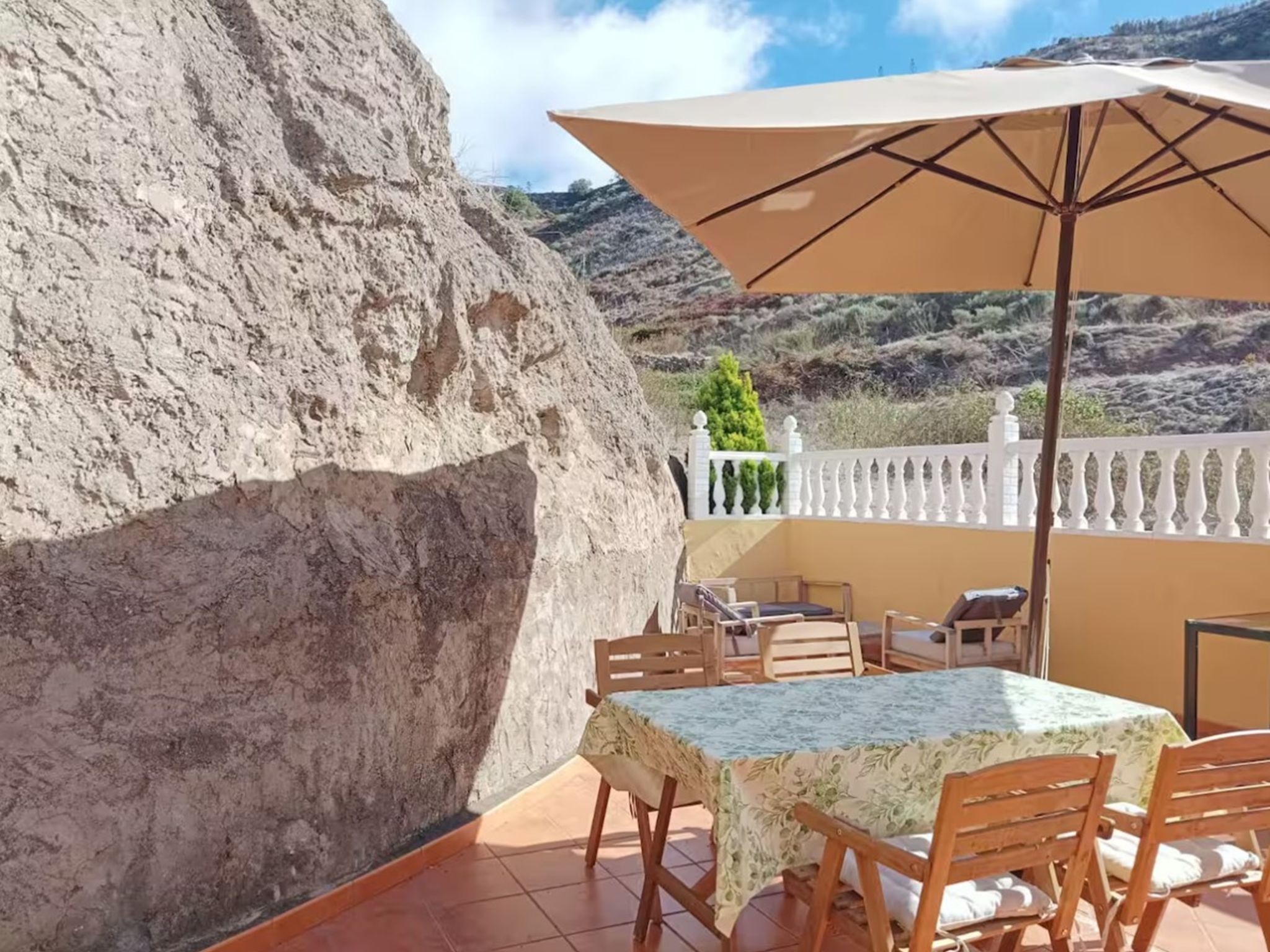 Landhaus "La Cabaña" mit Privatparkplatz-Binnen