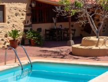 Kanarische Finca mit Pool und herrlicher Aussicht