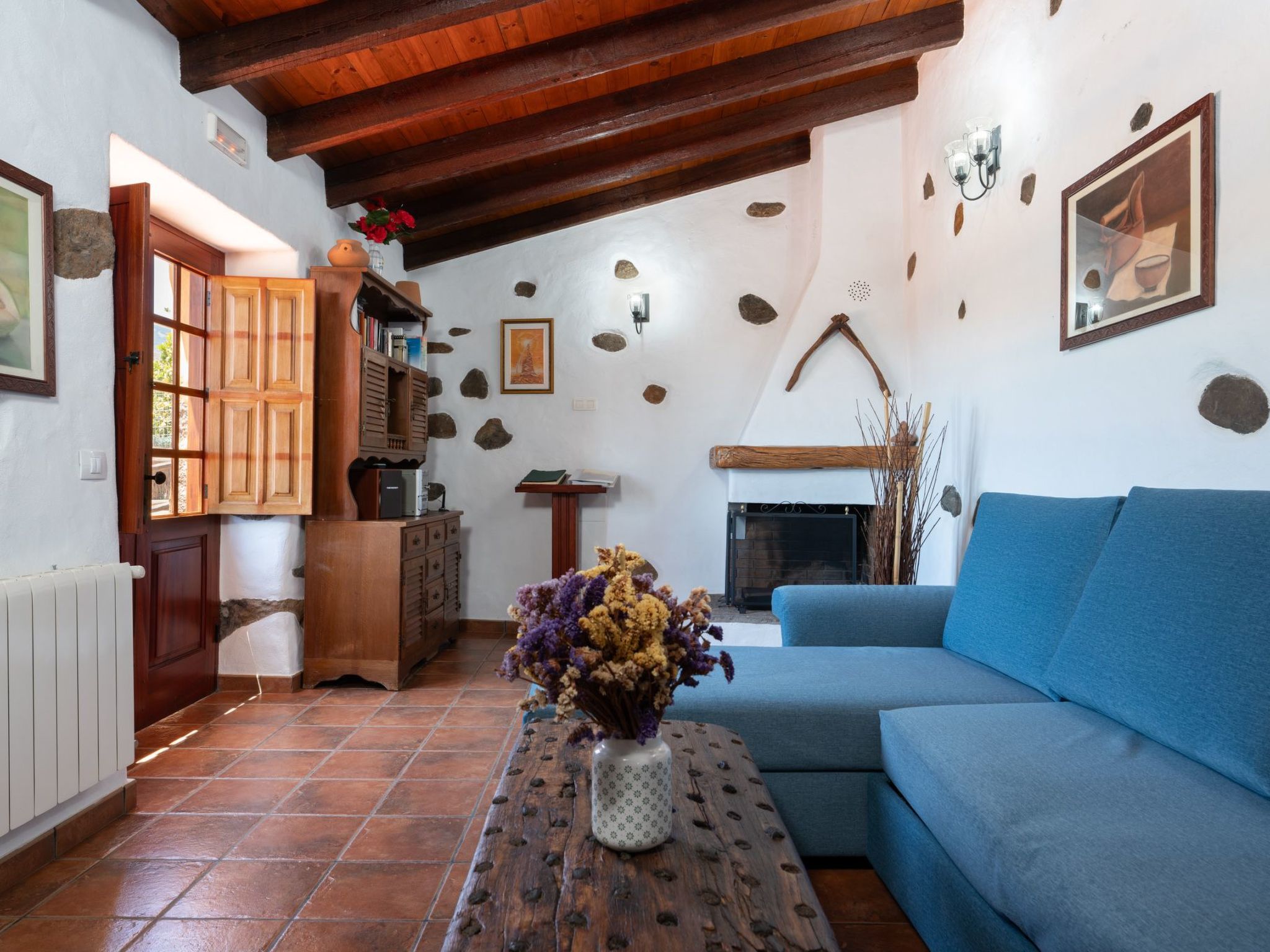 Kanarische Finca mit Pool und herrlicher Aussicht-Inside