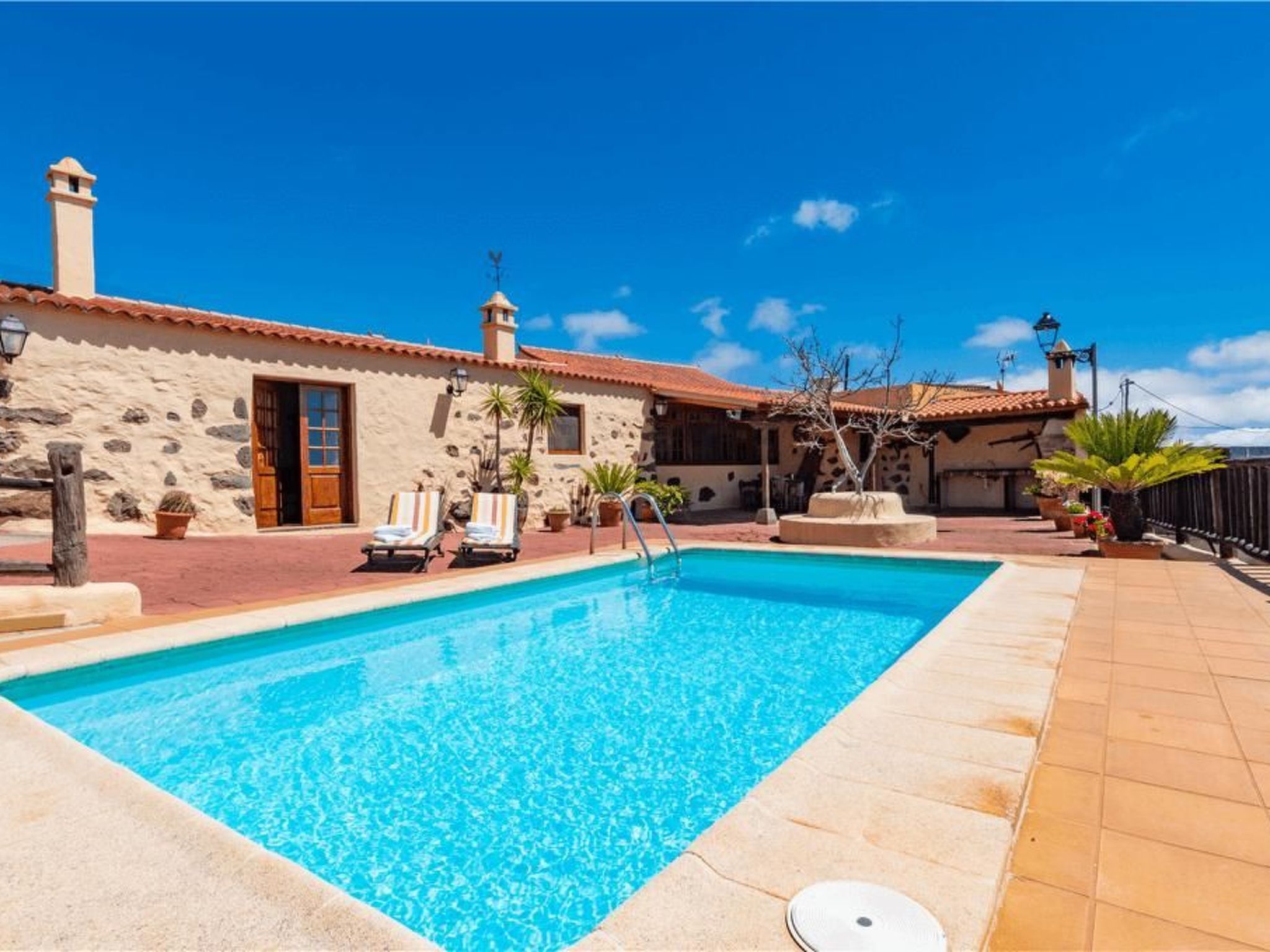 Kanarische Finca mit Pool und herrlicher Aussicht