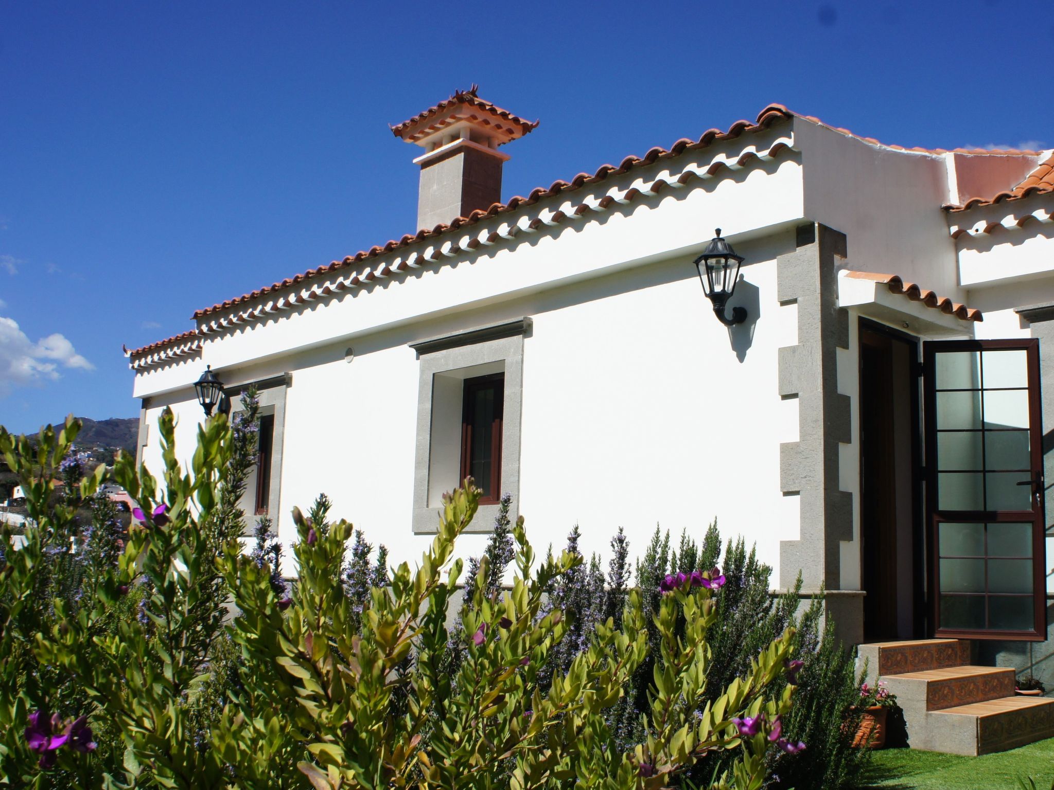 Villa Lucas mit Gartenterrasse und Schwimmbad