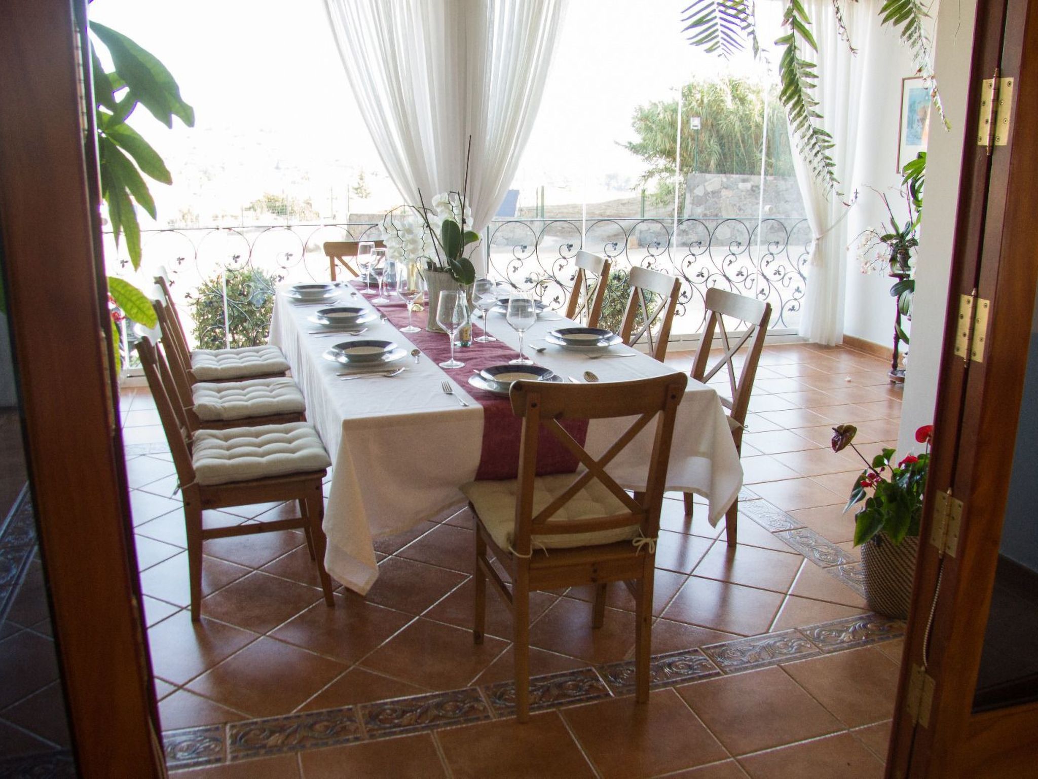 Villa Lucas mit Gartenterrasse und Schwimmbad-Binnen