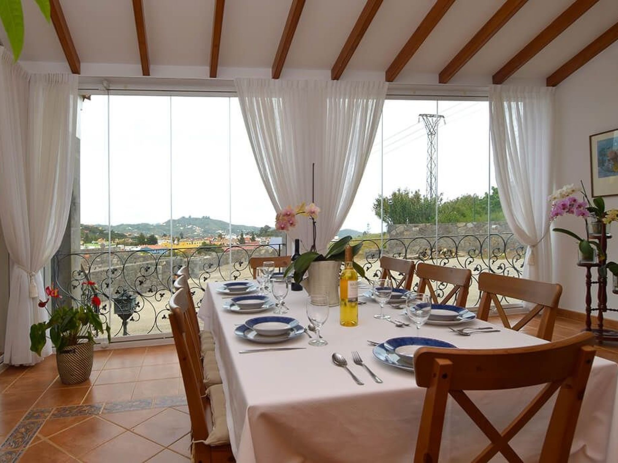 Villa Lucas mit Gartenterrasse und Schwimmbad-Binnen